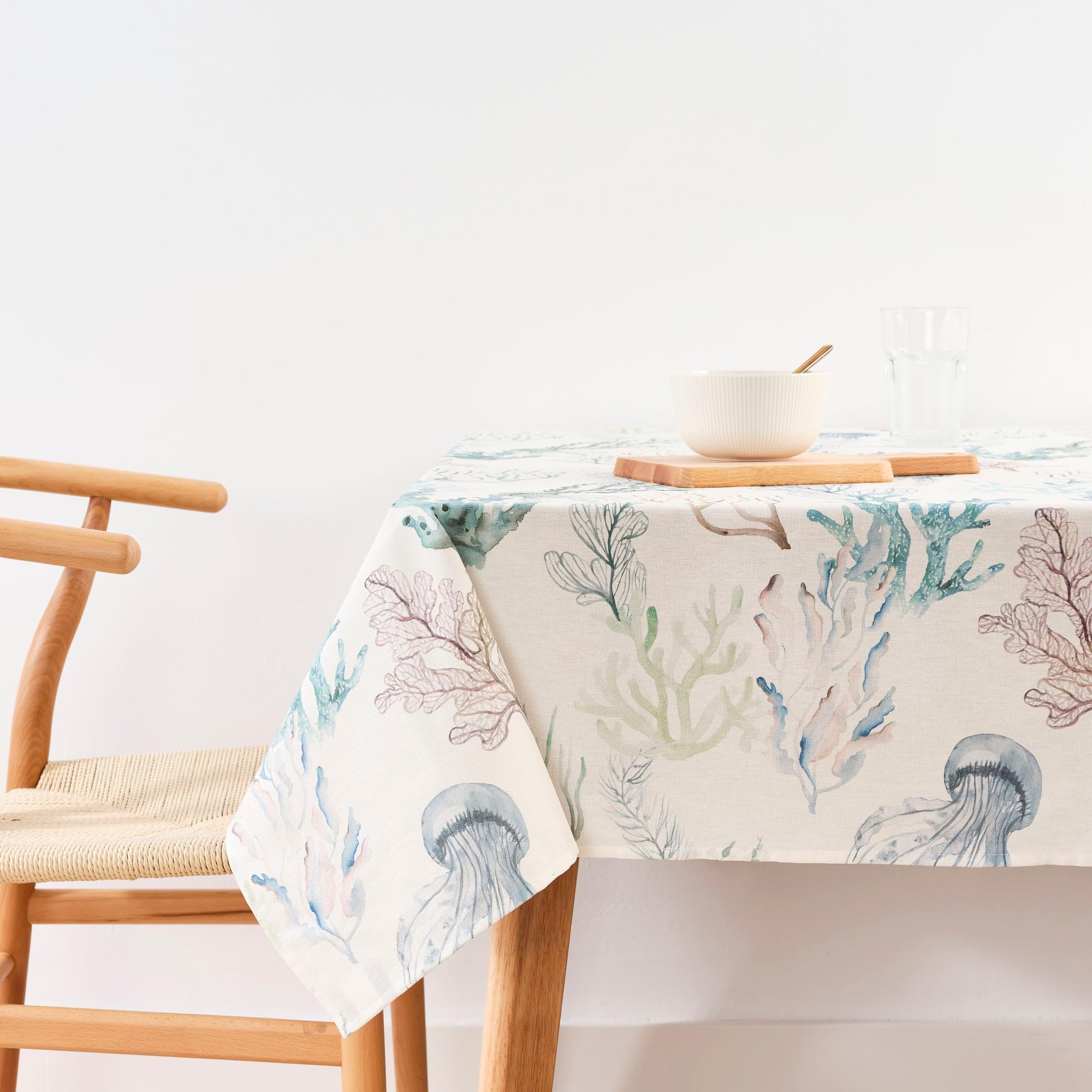 BELUM | Stain Resistant Tablecloth Size 200 x 140 cm - Extra Soft Touch Tablecloth Colour Multicolor - Tablecloth 100% Made in Spain Fabric 100% Organic Cotton - Tablecloth Model 0120-401