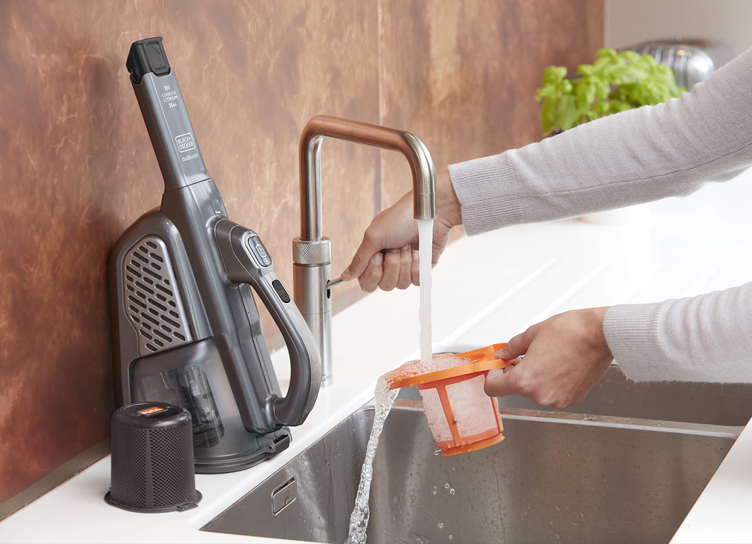 Black & Decker, Odkurzacz ręczny akumulatorowy Dustbuster 18V / 2.0Ah (36 Wh), akumulator litowo-jonowy, BHHV520JF