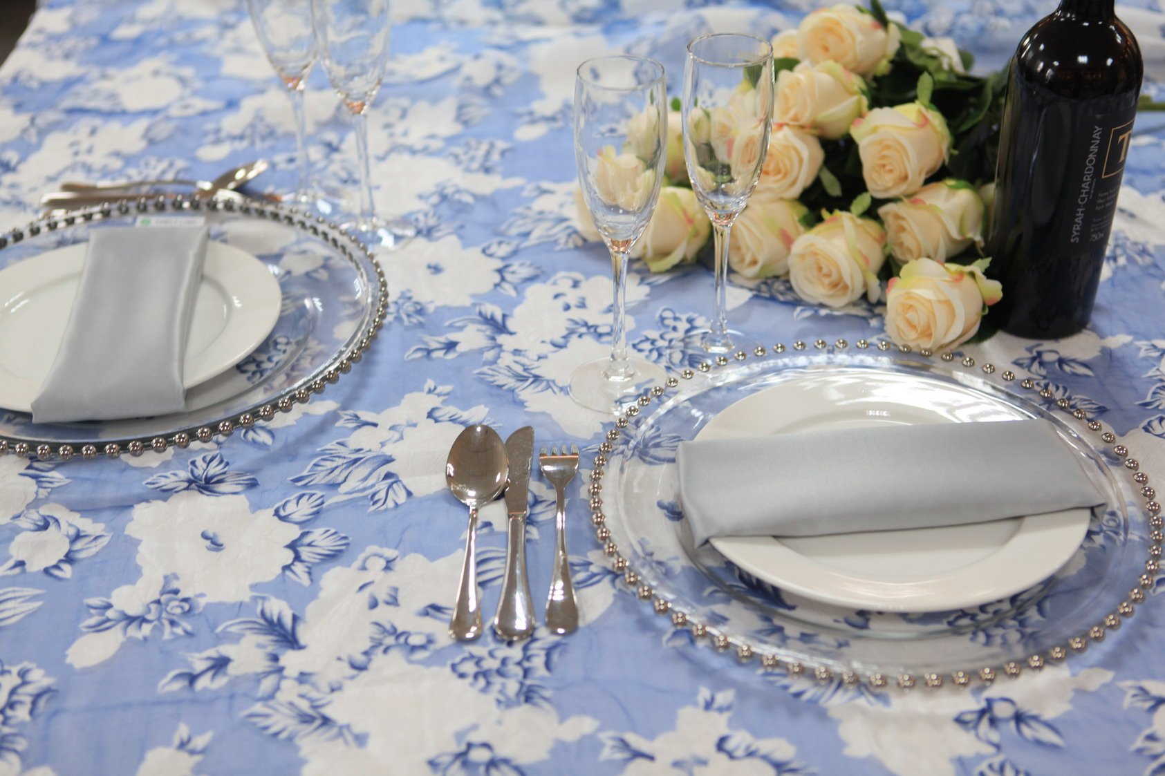 100 platos de cristal con cuentas plateadas, para eventos de Navidad, bodas, 33 cm de diámetro.