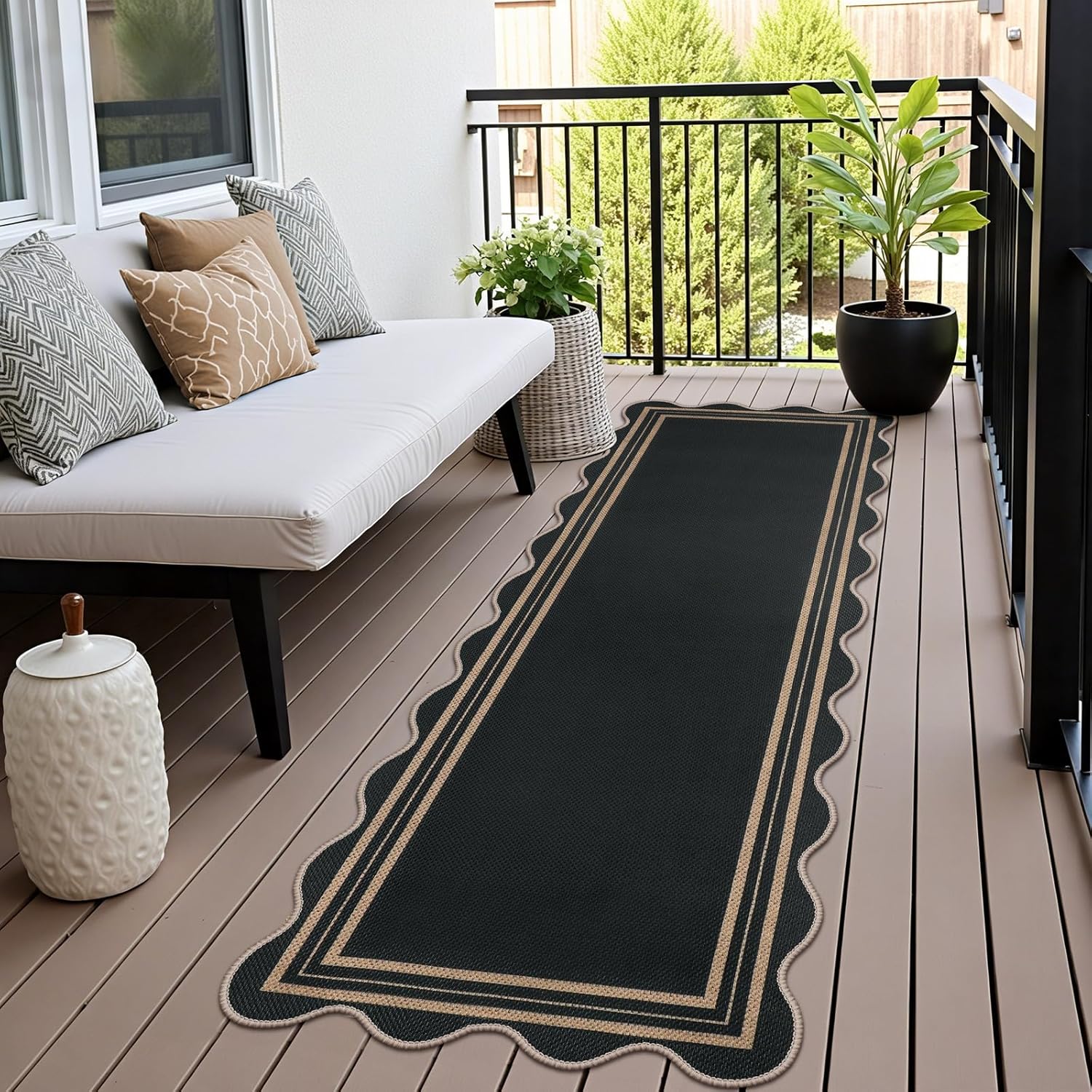 Scalloped 2.6x8 Kitchen Runner Rug, Washable Rugs for Entryway Non Slip Outdoor Indoor Black Long Rug, Farmhouse Morden Carpet for Hallway Bedroom