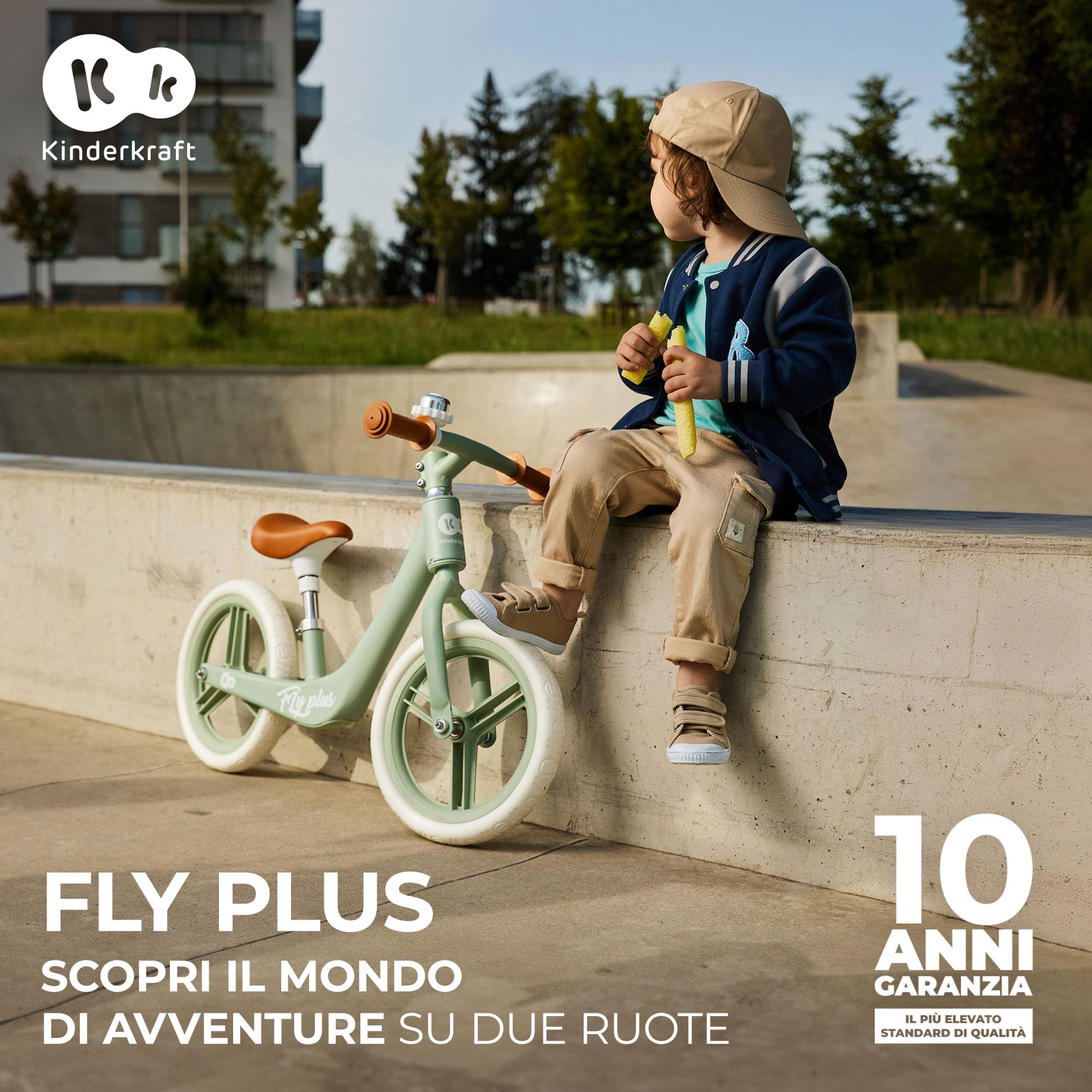 Kinderkraft FLY PLUS 2 Bicicletta bambini, Leggero Bici Senza Pedali, Stile Retro, Magnesium, Design retro, fino 2 Anni, Struttura leggera, 2.8kg, Sellino regolabile, Verde