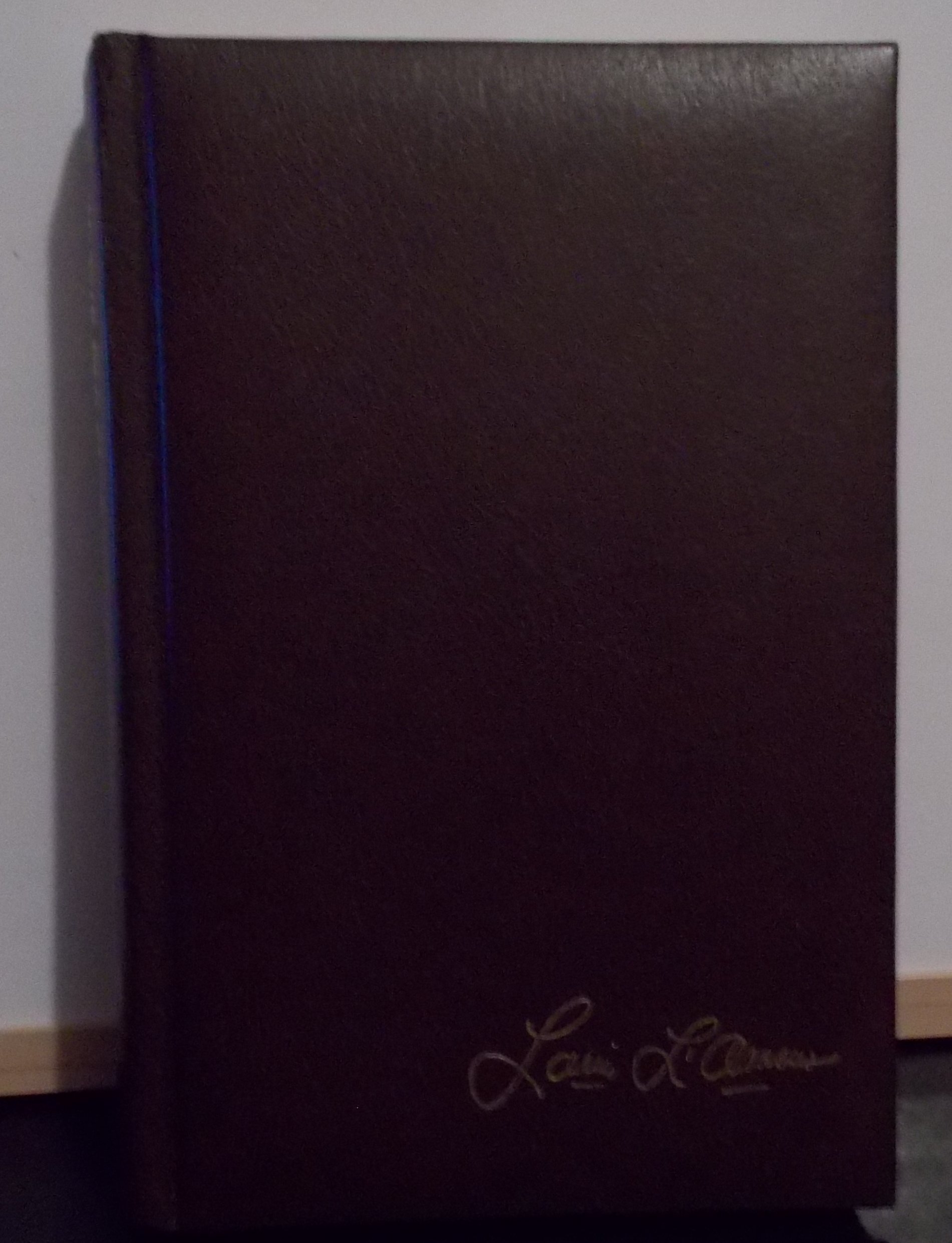 To the Far Blue Mountains Louis Lamour C