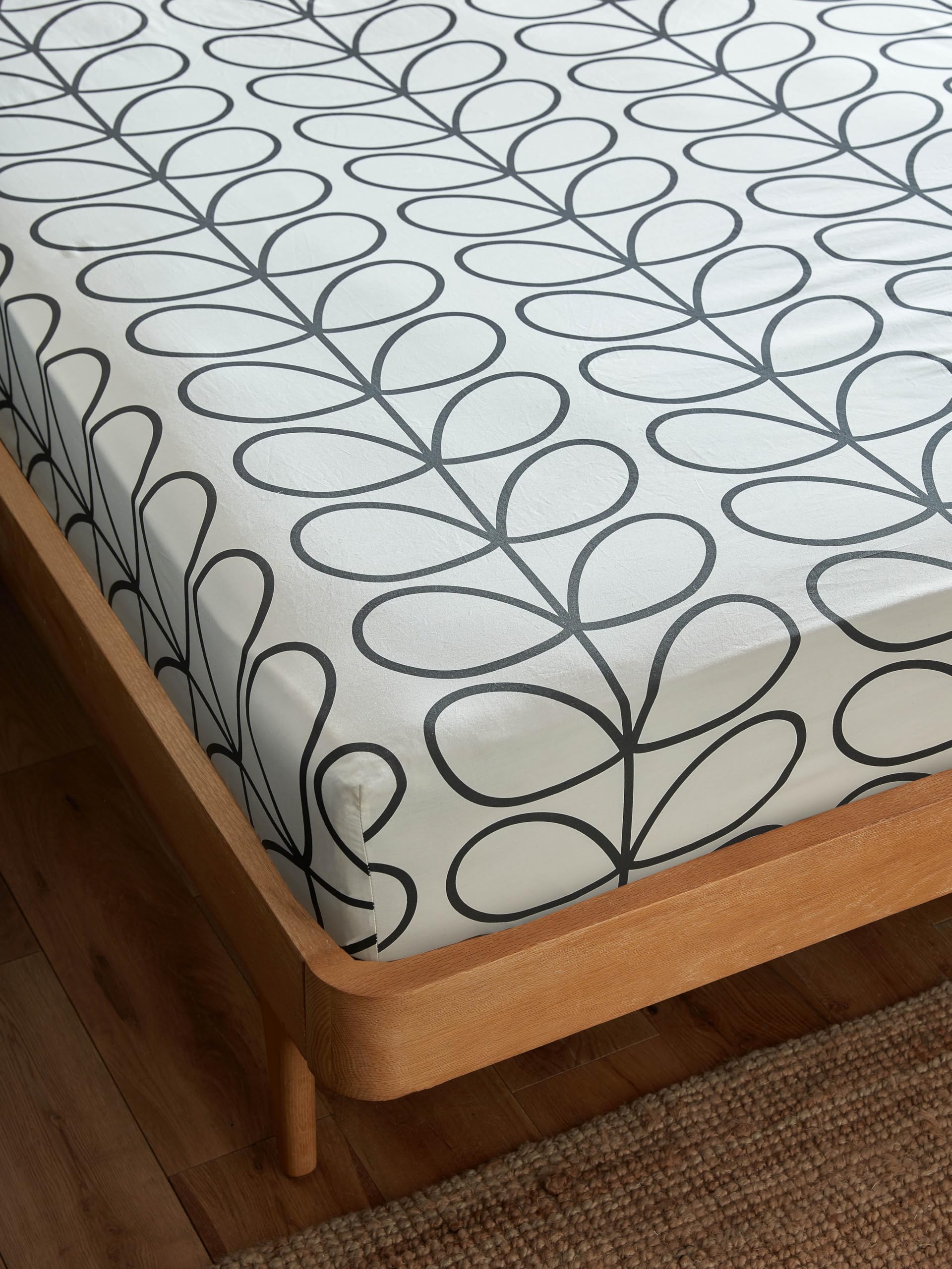 Orla Kiely Linear Stem Fitted Sheet, 32Cm Drop, Double, Charcoal 190 cm x 135 cm x 