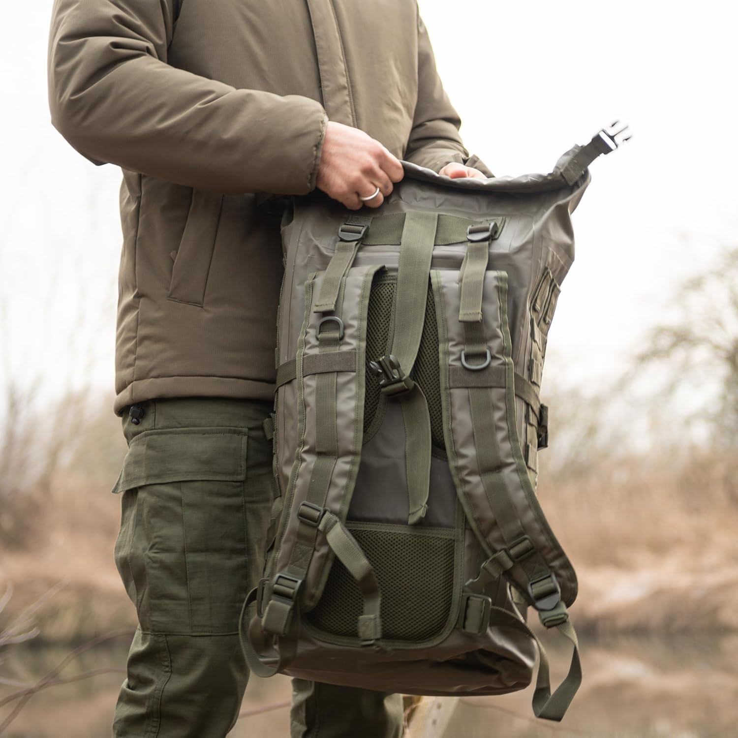 Mil-Tec Unisex 30L Tactical Seals Dry Bag - Secure Rugged Durable Waterproof Outdoor Kayaking Boating Camping Hiking MOLLE Backpack with Adjustable Wide Shoulder Straps & Padded Back, Olive Drab