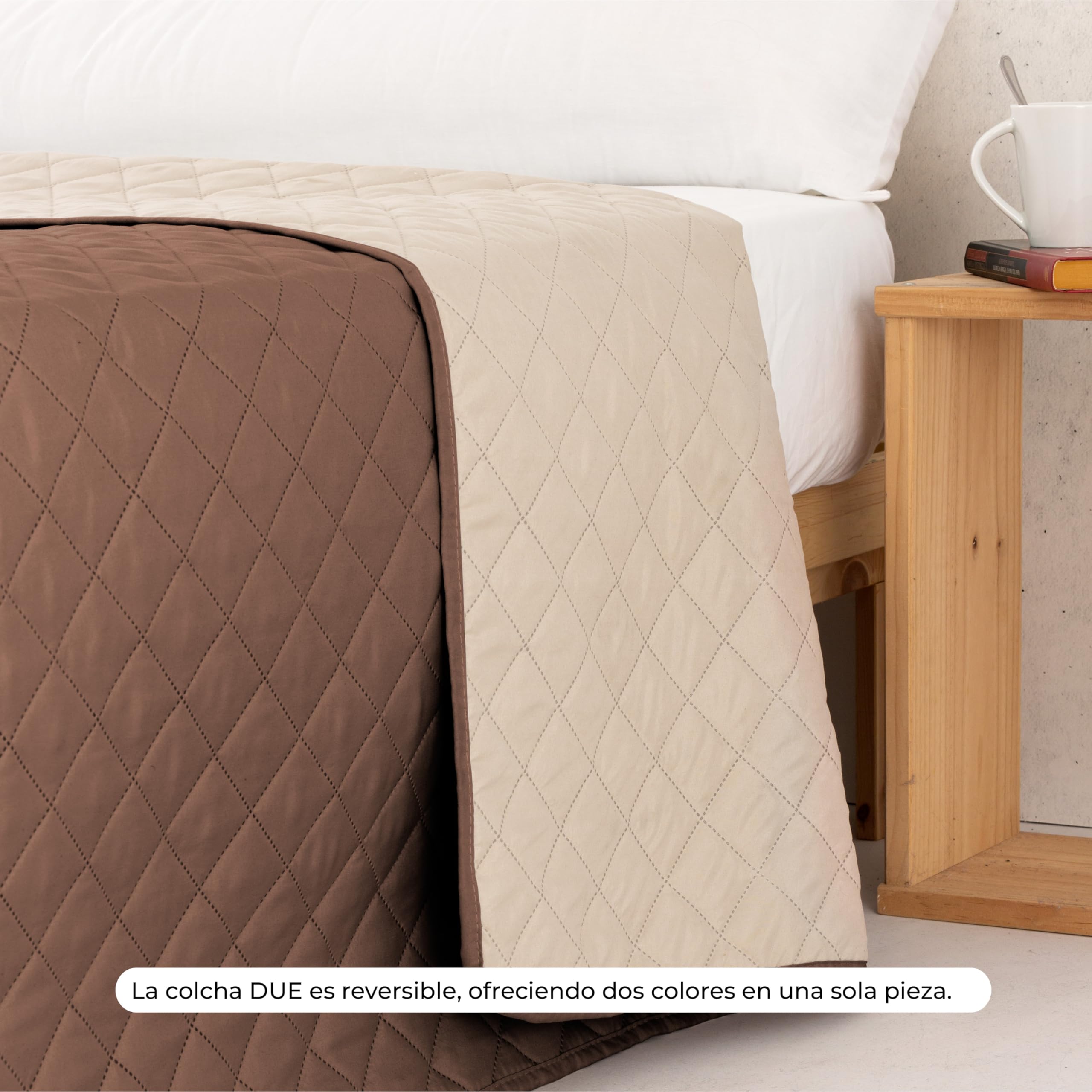 Colcha Boutí Acolchada Reversible Due para Cama 150 (250x270 cm), Marron/Beige, Microfibra Suave con Relleno Equilibrado, Ligera, Ideal para Primavera y Verano, Fabricada en España
