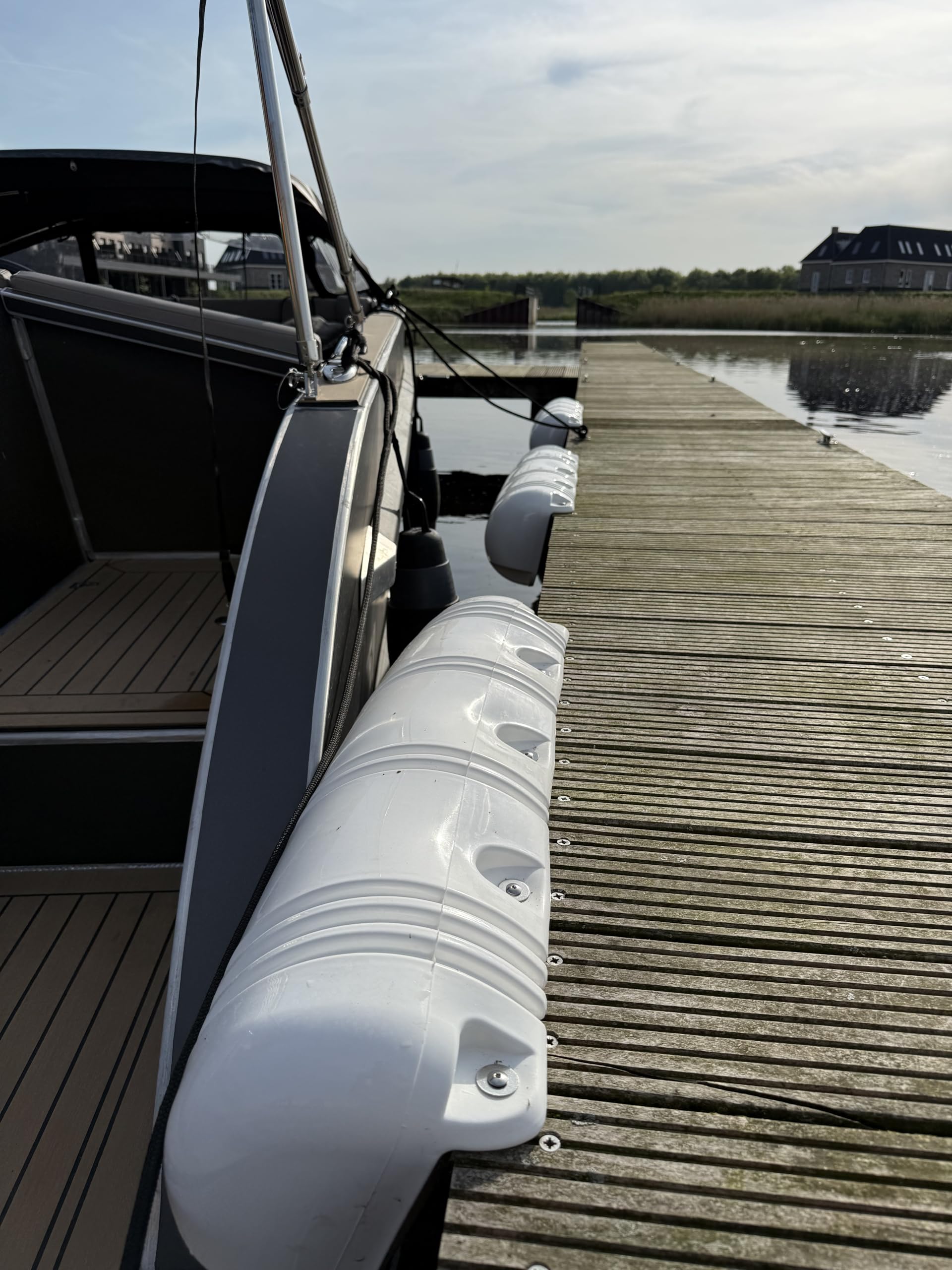 Boot Stegfender Lang aufblasbar Kanten Boxenfender Dock Bumper Motorboot Segelboot Marine Fender Allwetter Anlegefender Lang 90cm x 25cm Gross Weiss