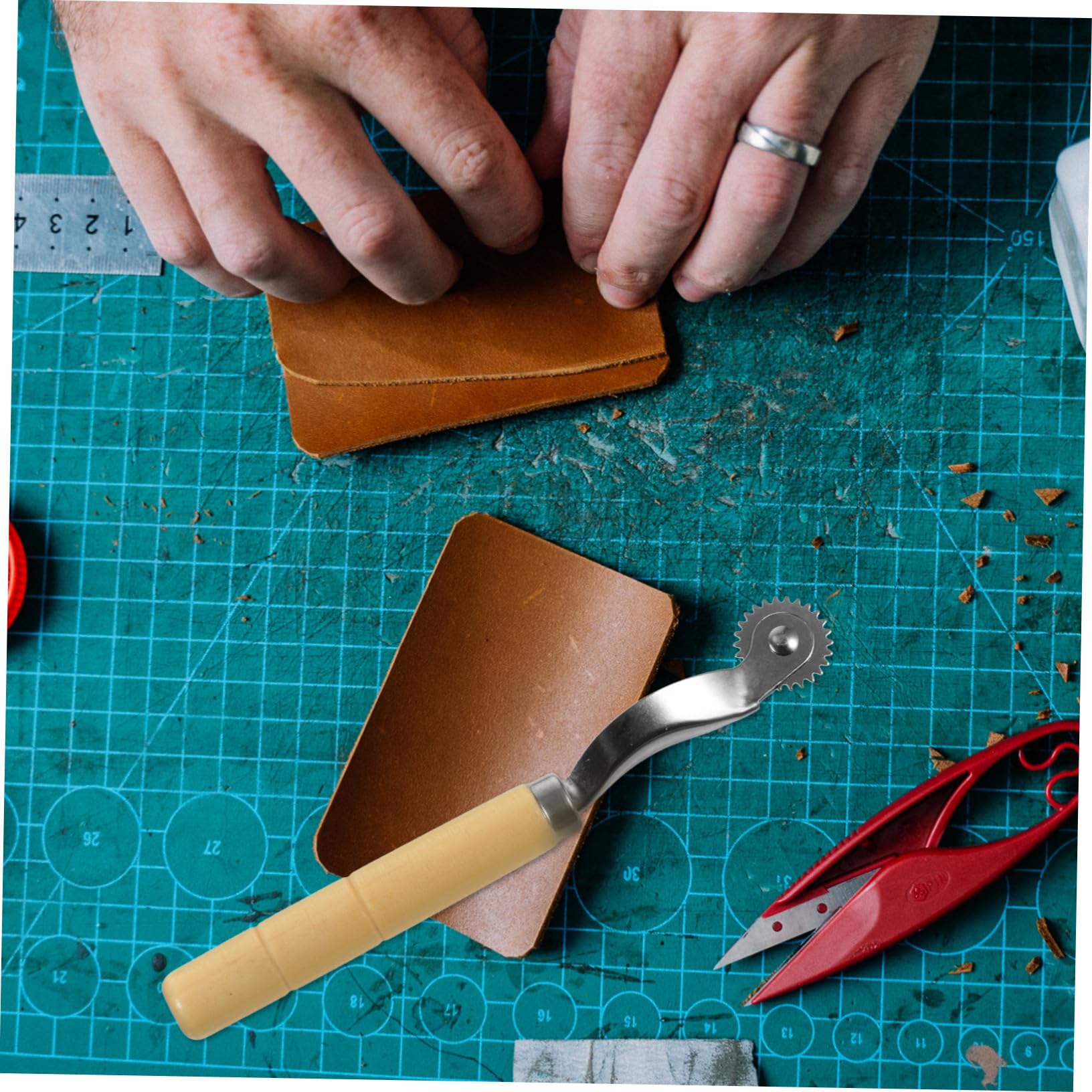 Nählineal mit Kurvenlinealen 14 Stück aus Pvc und Edelstahl zur Schnittmustererstellung und Musteränderung für Anfänger und Designer