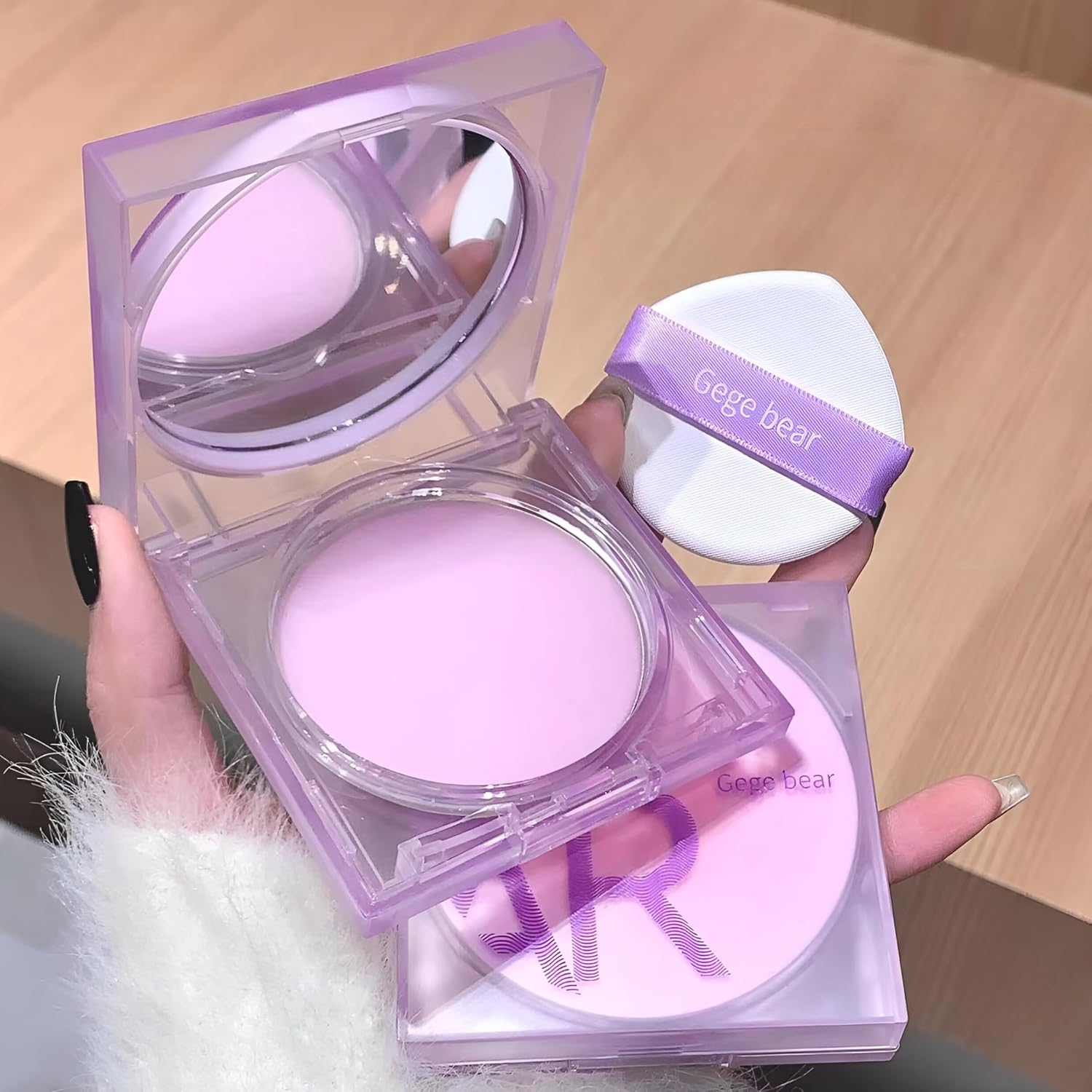 Gege Bear Gel Compact | Matte Finish | Dual-Function Primer and Setting Powder | Absorbs Excess Oil & Enhances Makeup Long