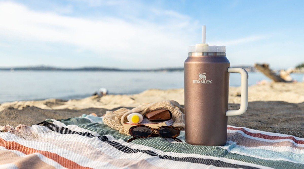 STANLEY QUENCHER H2.0 TUMBLER 2色セット 3 Amazon.com: STANLEY Quencher H2.0 Tumbler with Handle & Straw 64