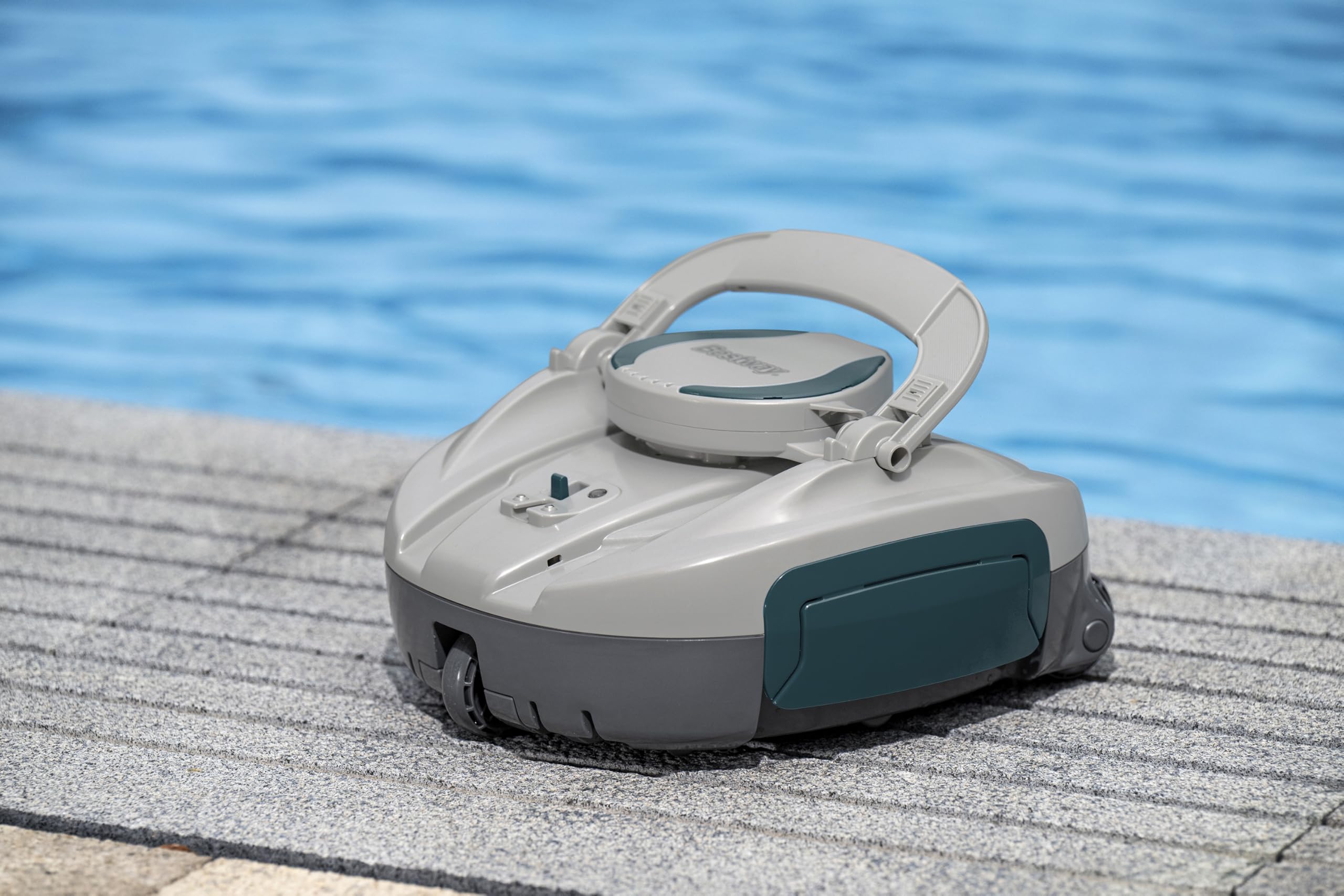 Aspiradora robótica para Piscinas AquaTronix G150