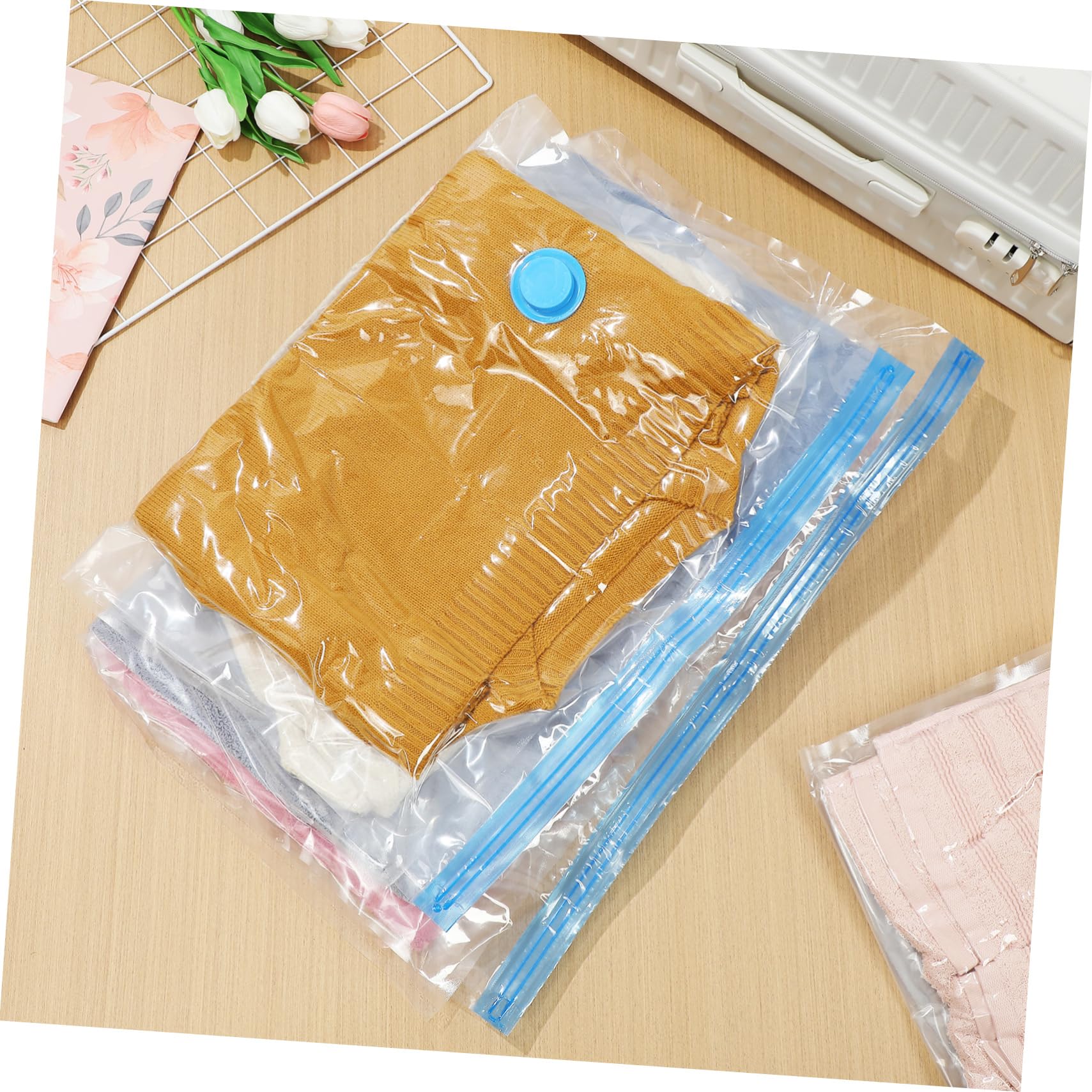 KOMBIUDA Sacchetti Sottovuoto 3 Pezzi Con Pompa Elettrica Per Viaggi E Conservazione Di Vestiti E Oggetti Riutilizzabili E Resistenti