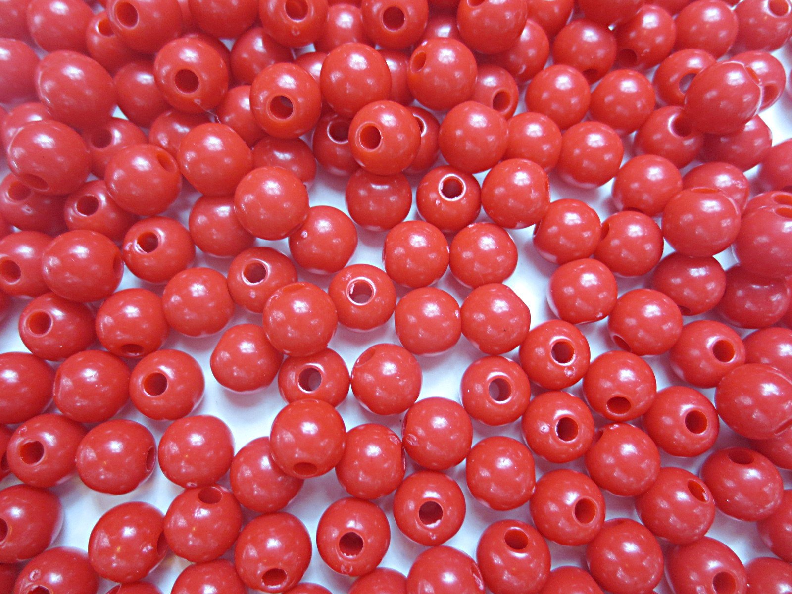 Amazon.co.jp: 300個 レッド アクリルビーズ 丸玉 8mm ヒューイ雑貨 