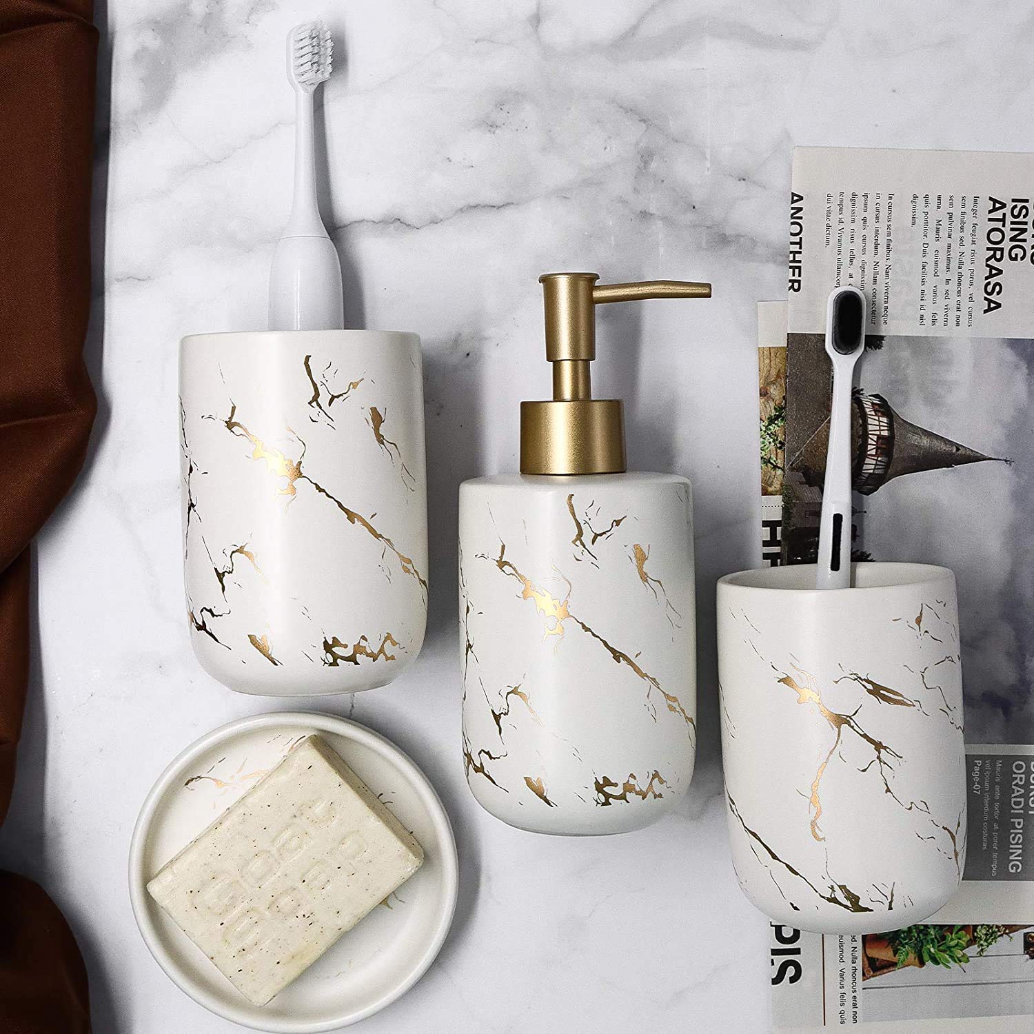 Juego completo de accesorios de baño color crema, 4 piezas de cerámica para decoración de baño, incluye dispensador de loción, 2 vasos y jabonera para decoración de baño, organizador de 7