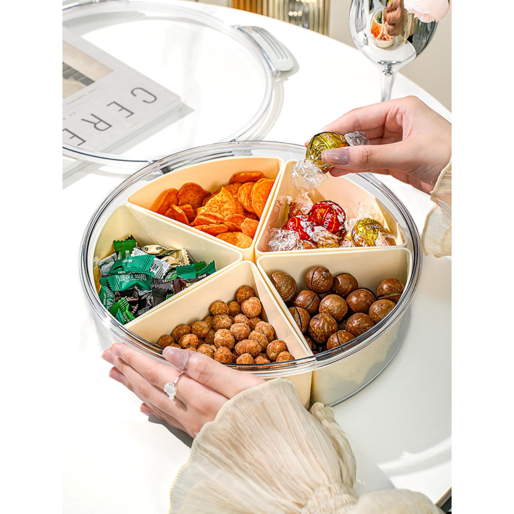 Pulreiush Beige Silber Rund Kunststoff Geteiltes Serviertablett mit Deckel, 5 Fächer Snacktablett Servierplatte für Kekse, Obst, Gemüse, Süßigkeiten und Hot Pot