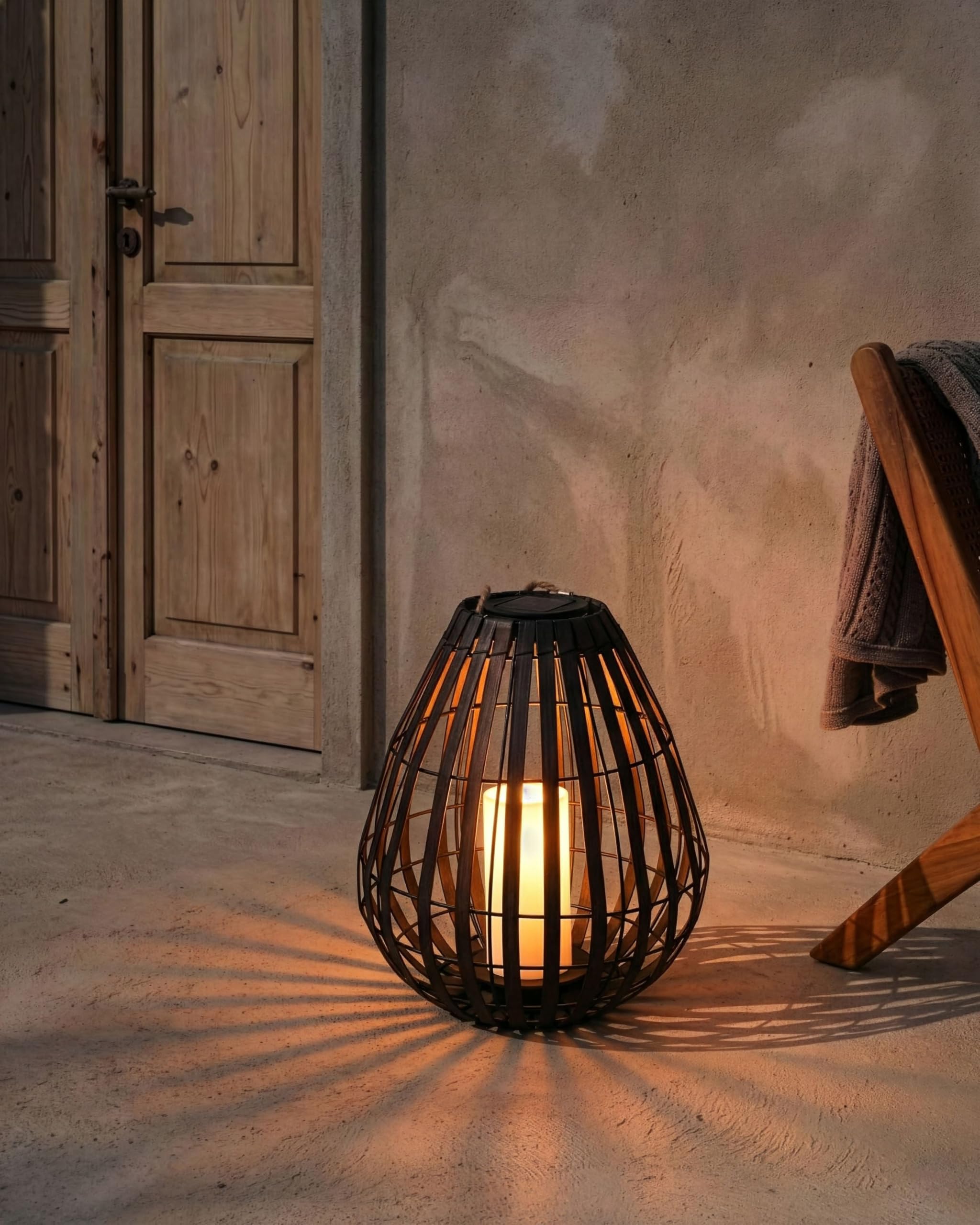 Dekoracyjny lampion solarny energooszczędne wiszące lub stojące materiał syntetyczny ciemnobrązowy Lufupa