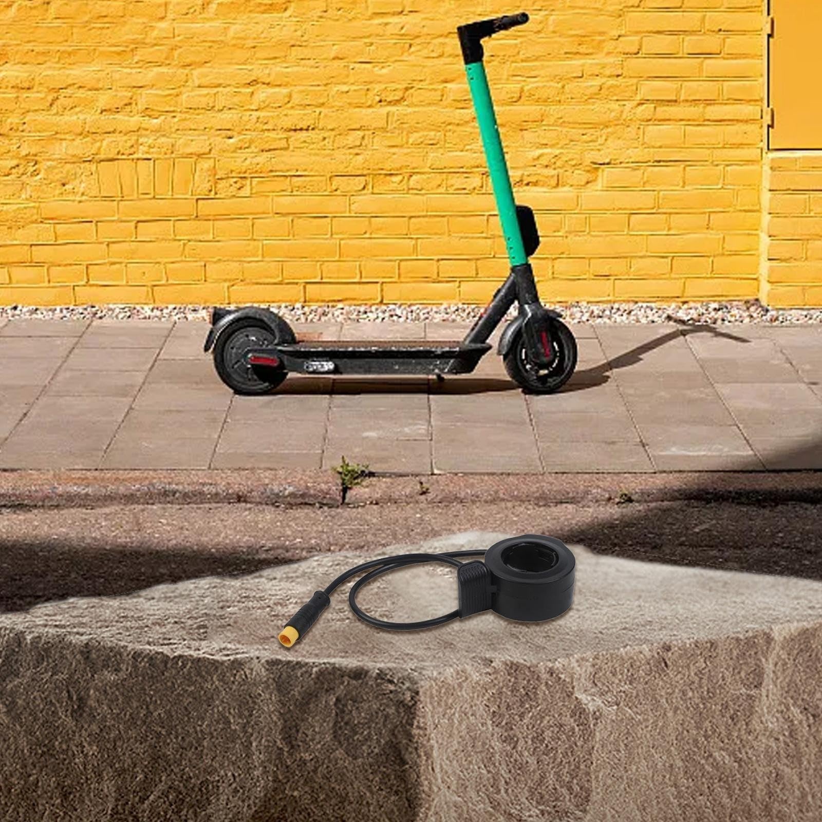 Acceleratore elettrico per scooter elettrico G2 con caratteristiche impermeabili e controllo del pollice per una regolazione della velocità facile da usare