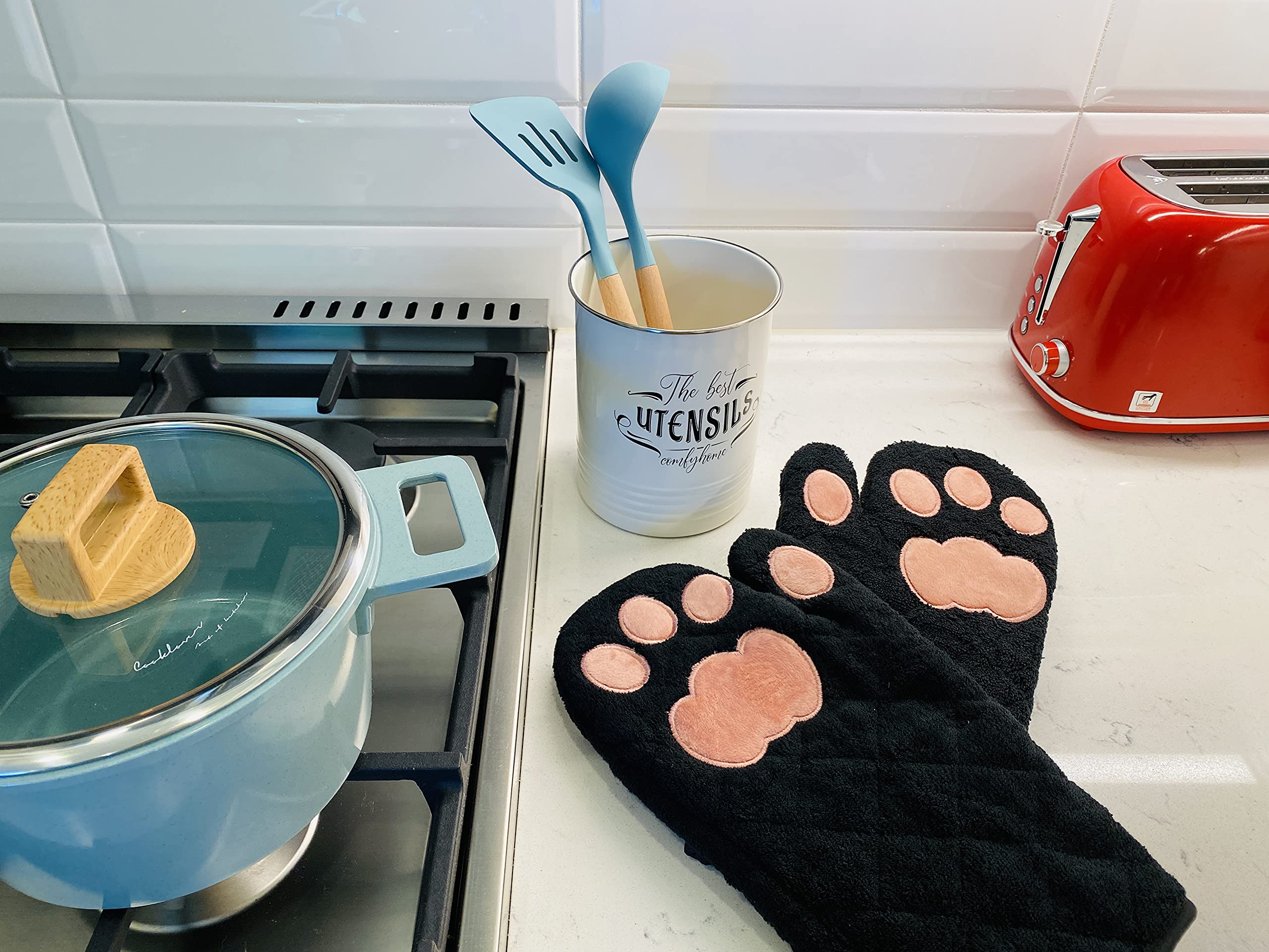 Cricket & Junebug Oven Mitts Cat Paws - Black & Pink: Black &amp; Pink