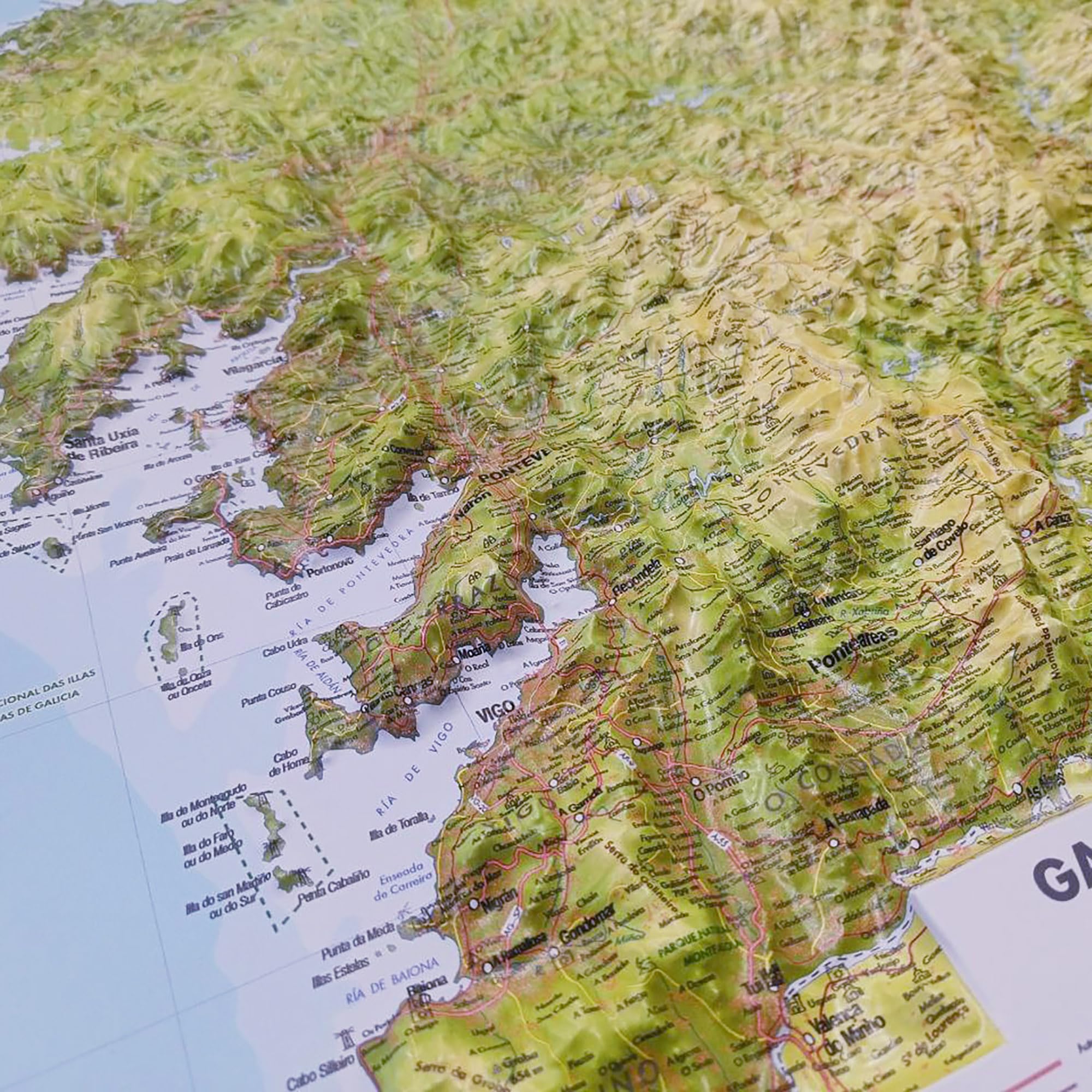 Mapa en relieve Galicia. Escala 1:250.000, 105x95 cm