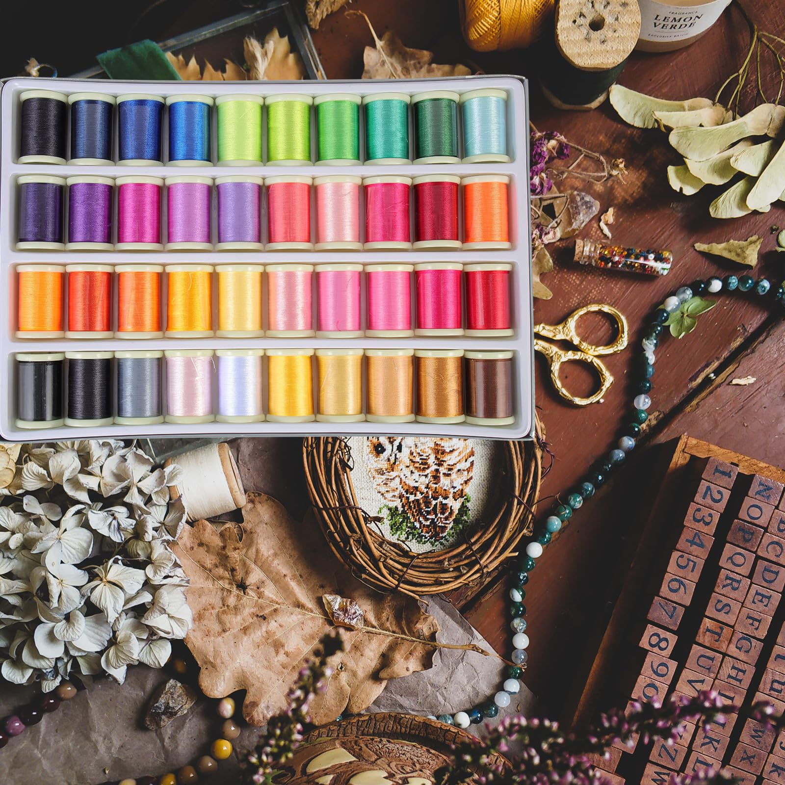 BESTOMZ Hilo de bordar profesional, hilos de bordar, 40 rollos de hilo de seda artificial, kit de costura multifunción para patchwork y bordado DIY, con acabado fino, para amantes del