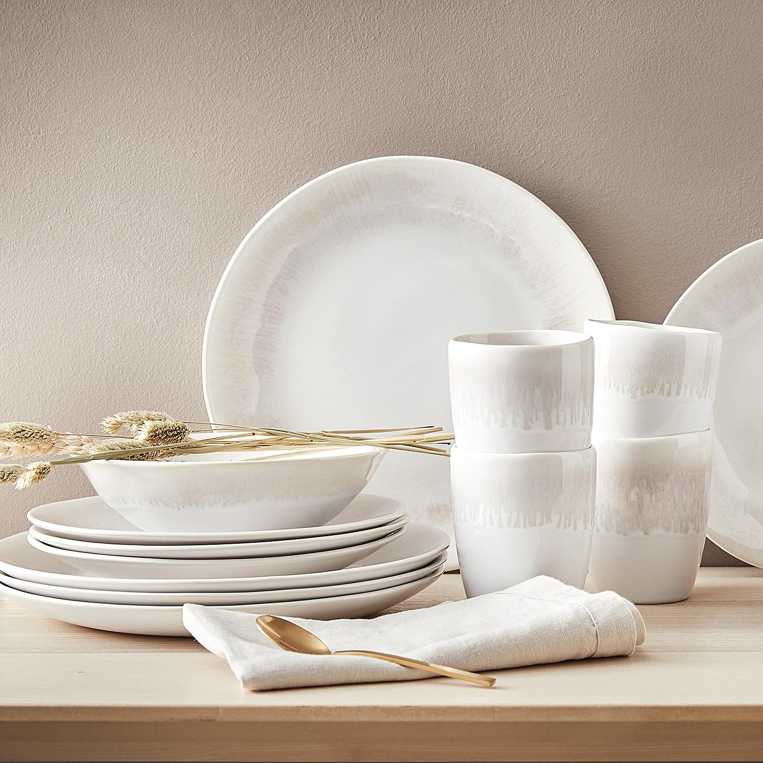 BUTLERS Geschirr-Set 12-tlg. für 4 Personen Steinzeug - ATLANTIS - | Farbe Beige - reaktive Glasur & Boho-Stil - spülmaschinenfest & mikrowellengeeignet - Schalen, Frühstücksteller, Essteller
