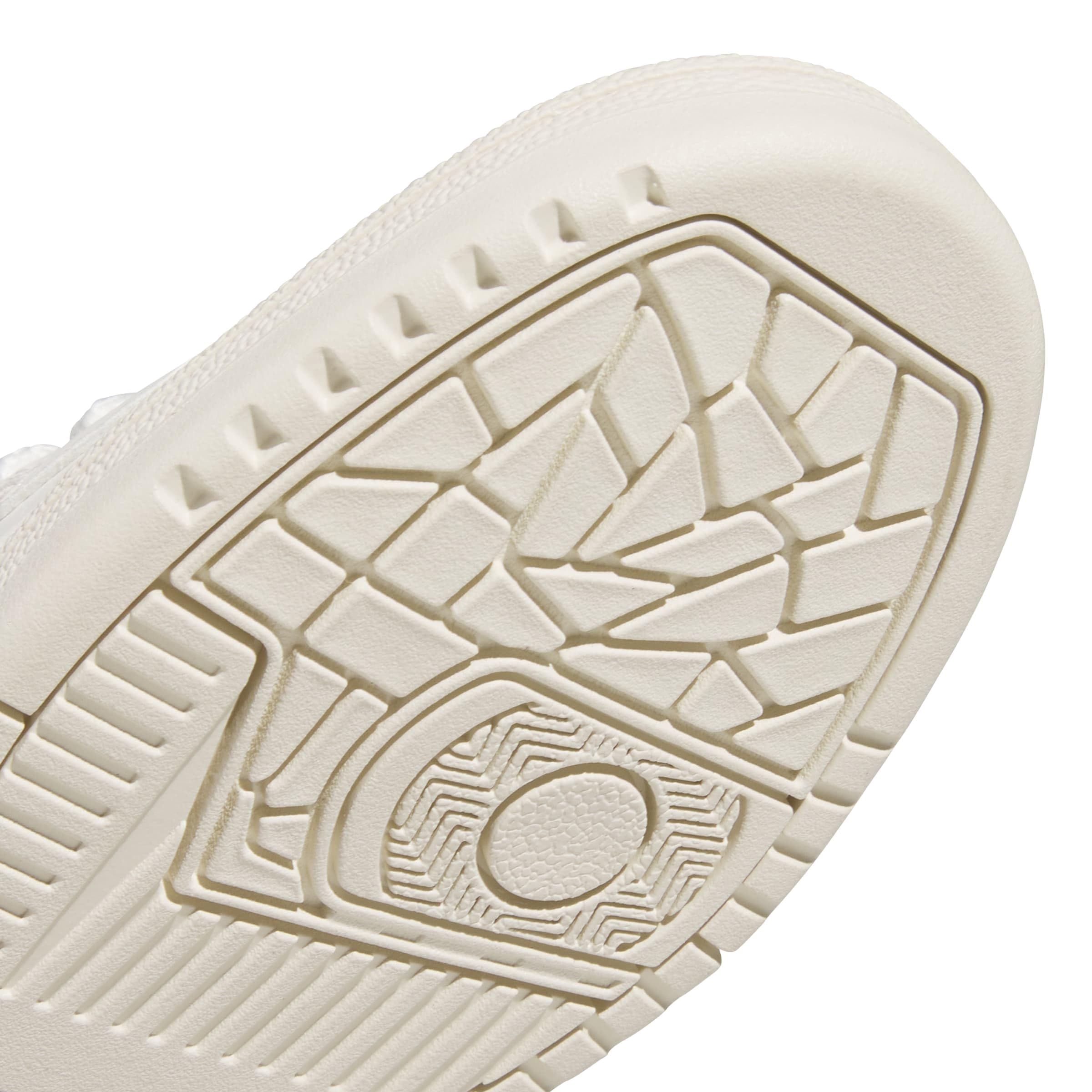 adidas Damen Rapid Court Low Schuhe