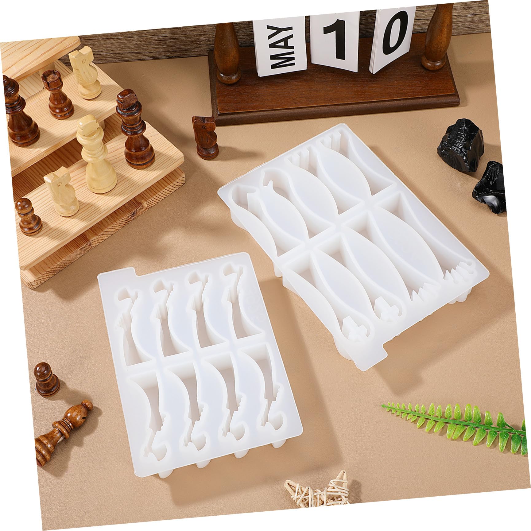 Ciieeo 2 Pezzi Stampi in Silicone per Resina Epossidica a Forma di Pezzi di Scacchi Chiari, Flessibili e Facili da Staccare, per Creazioni Fai-da-te