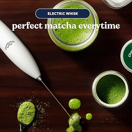 Miniatura 3 de Chamberlain Coffee Espumador de leche blanca, espumador de mano para café, matcha, chocolate caliente y mezclador de bebidas, fabricante de espuma