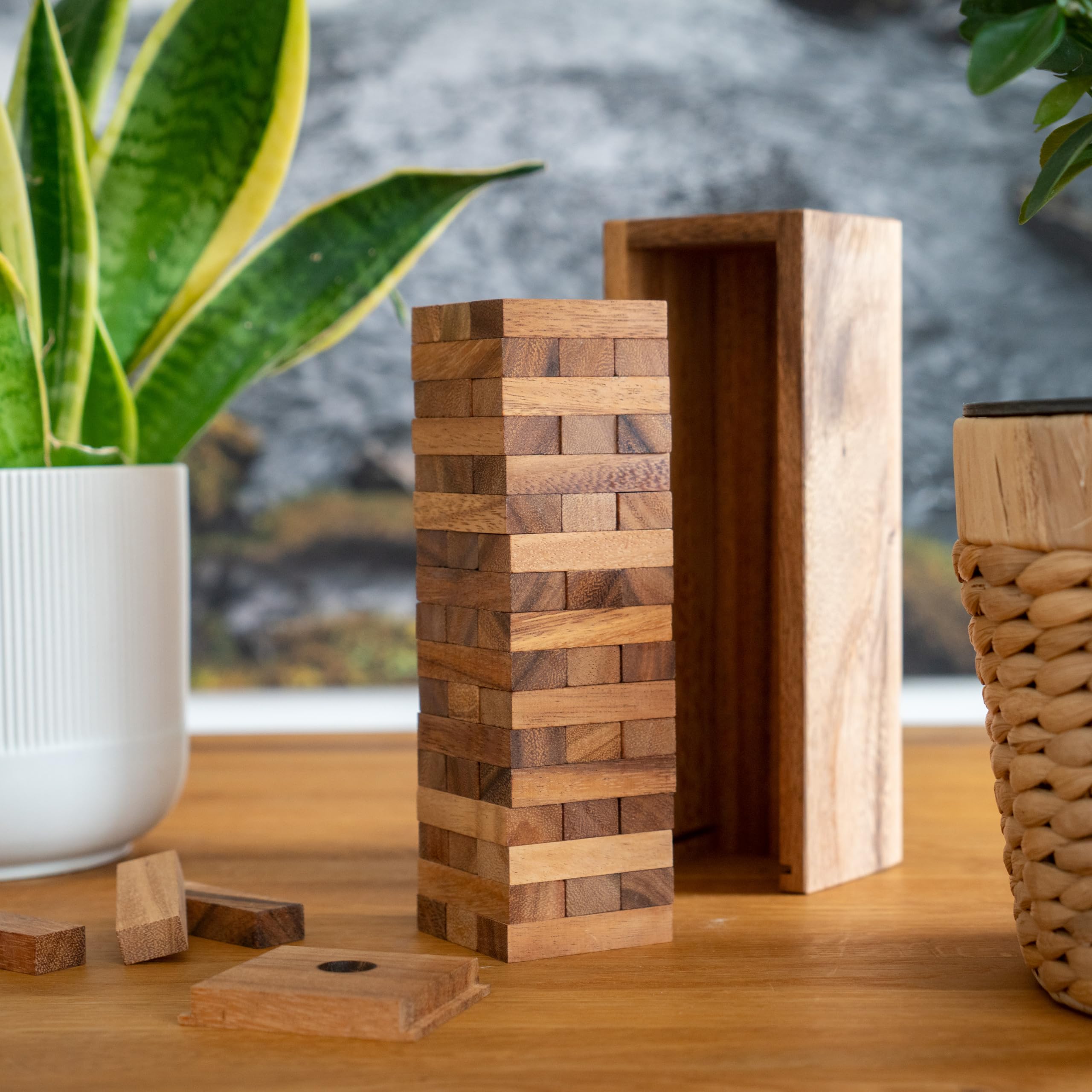 LOGOPLAY Torre tambaleante tamaño. S - 23 cm de Altura - Condo - Torre de Madera - Juego de Habilidad - Juego de Tablero de Madera Marrón
