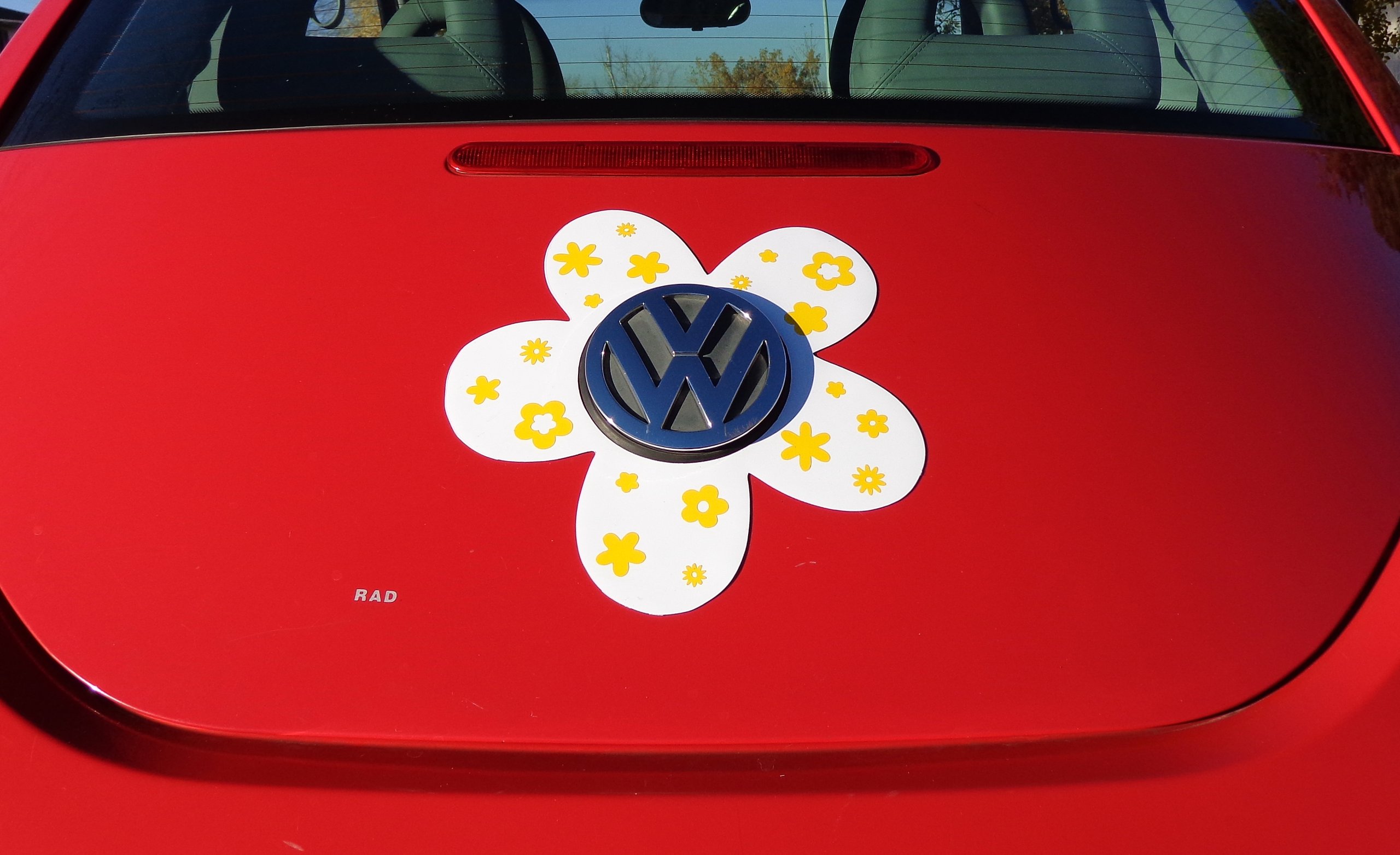 Magnetic VW Beetle Decal Yellow Daisy