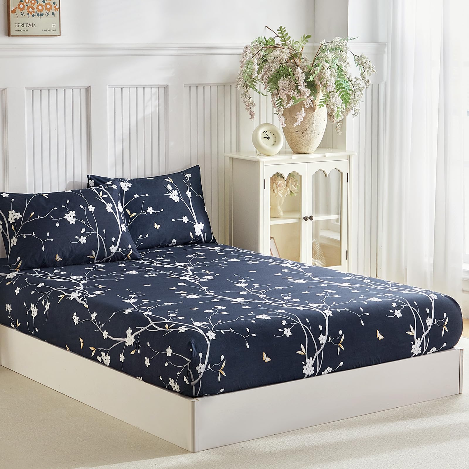 Tokokimo Dark Blue King Size Fitted Sheets with Botanical Branches Print