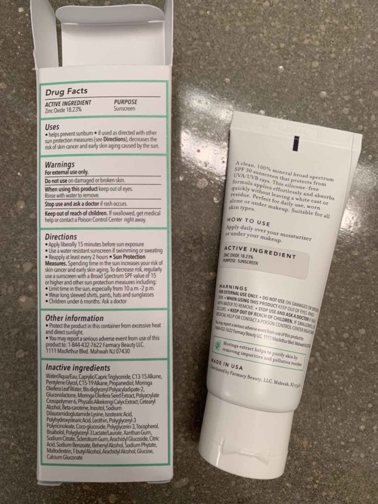 Farmacy Mineral Face Sunscreen SPF 30 - Broad Spectrum Zinc Oxide Sunscreen for Face - Daily Defense Sheer Mineral SPF for Sensitive Skin - Absorbs Quickly + Leaves No White Cast (50ml)