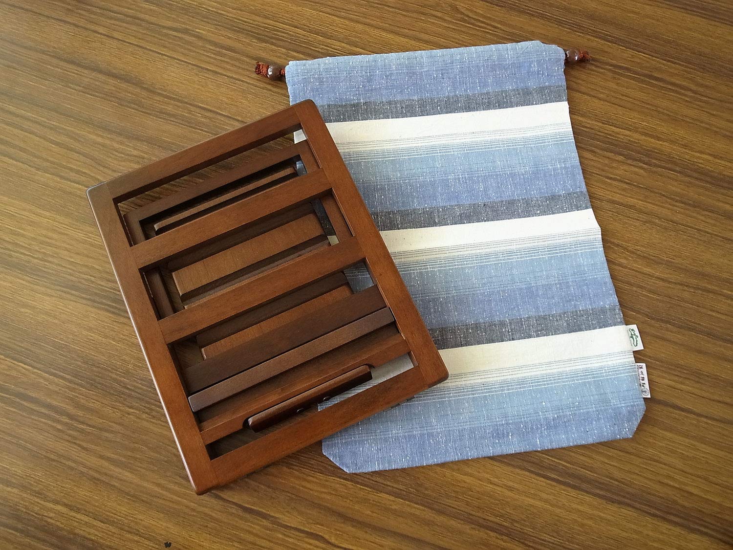 Amazon.co.jp: 豊岡クラフト 携帯型書見台 SC116 : 文房具