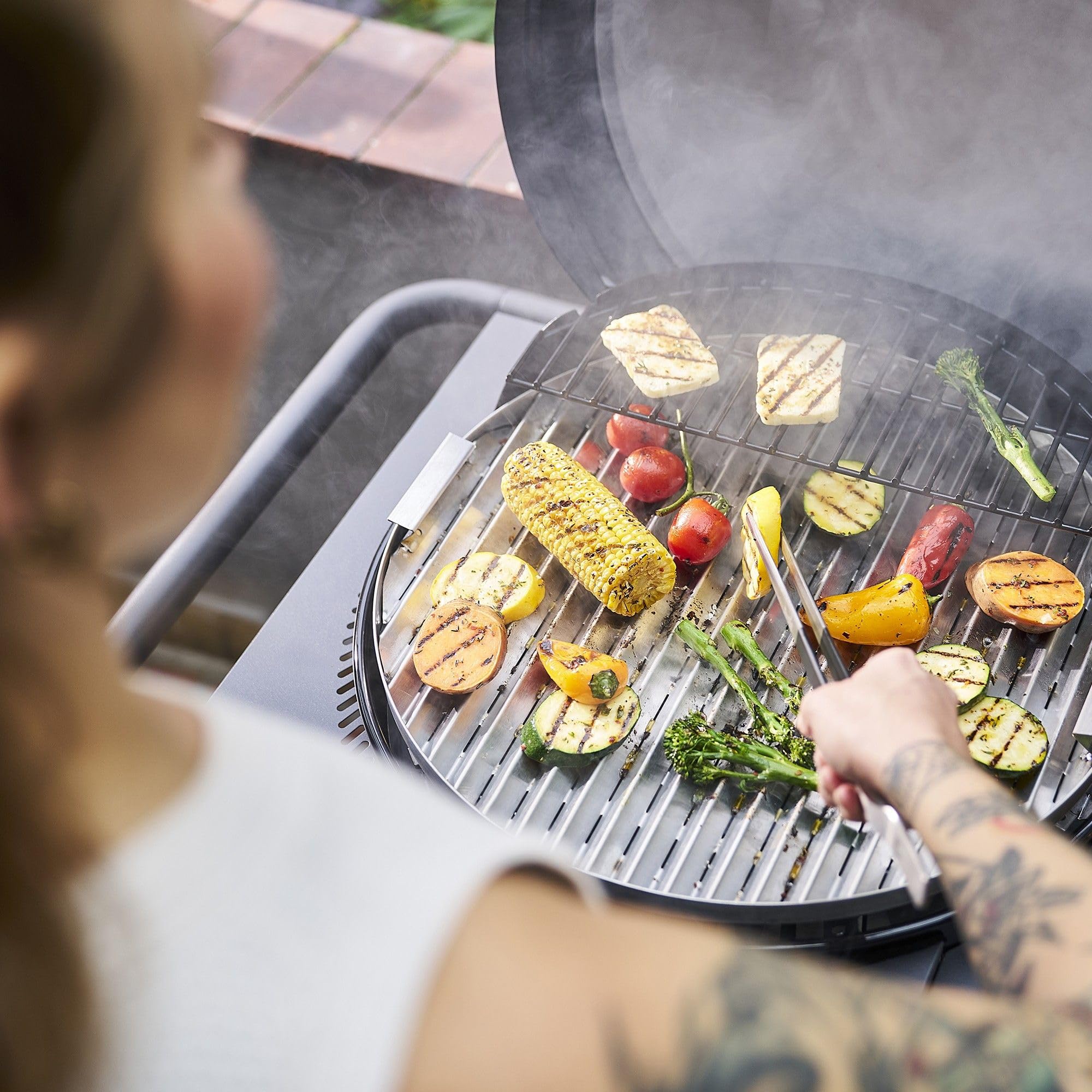 Char-Broil Patio Bistro E2Coal Barbecue électrique avec alimentation hybride et option charbon de bois, TRU-Infrared, jusqu'à 370 °C, pour balcon et terrasse