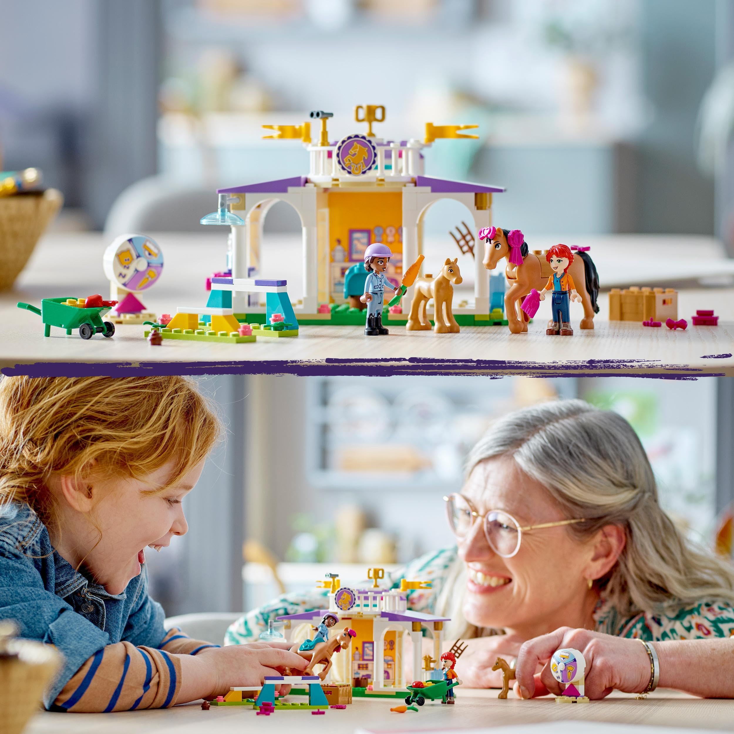 LEGO Friends Szkolenie koni, zestaw klocków ze zwierzętami: figurka kucyka i konika, zabawka dla dziecka z minilaleczkami, prezent dla 4-latka, chłopca i dziewczynki, miłośniczki koni, 41746