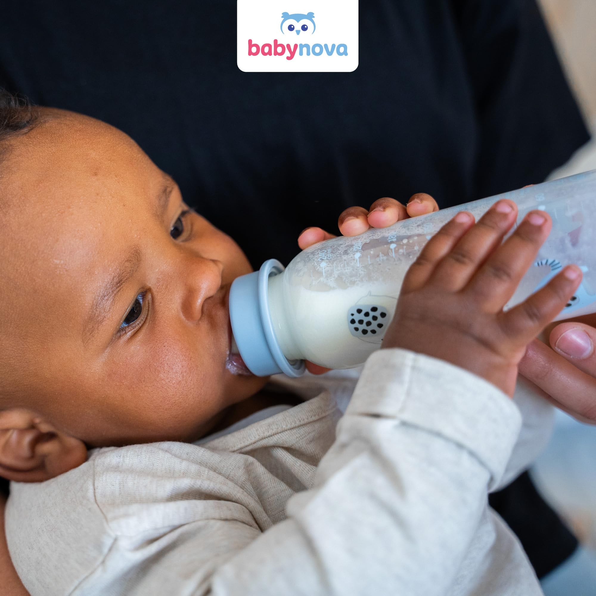 babynova Biberon 240ml con tettarella in silicone a flusso medio anti-colica per neonati - Prodotto in Germania - Senza BPA - Pesci