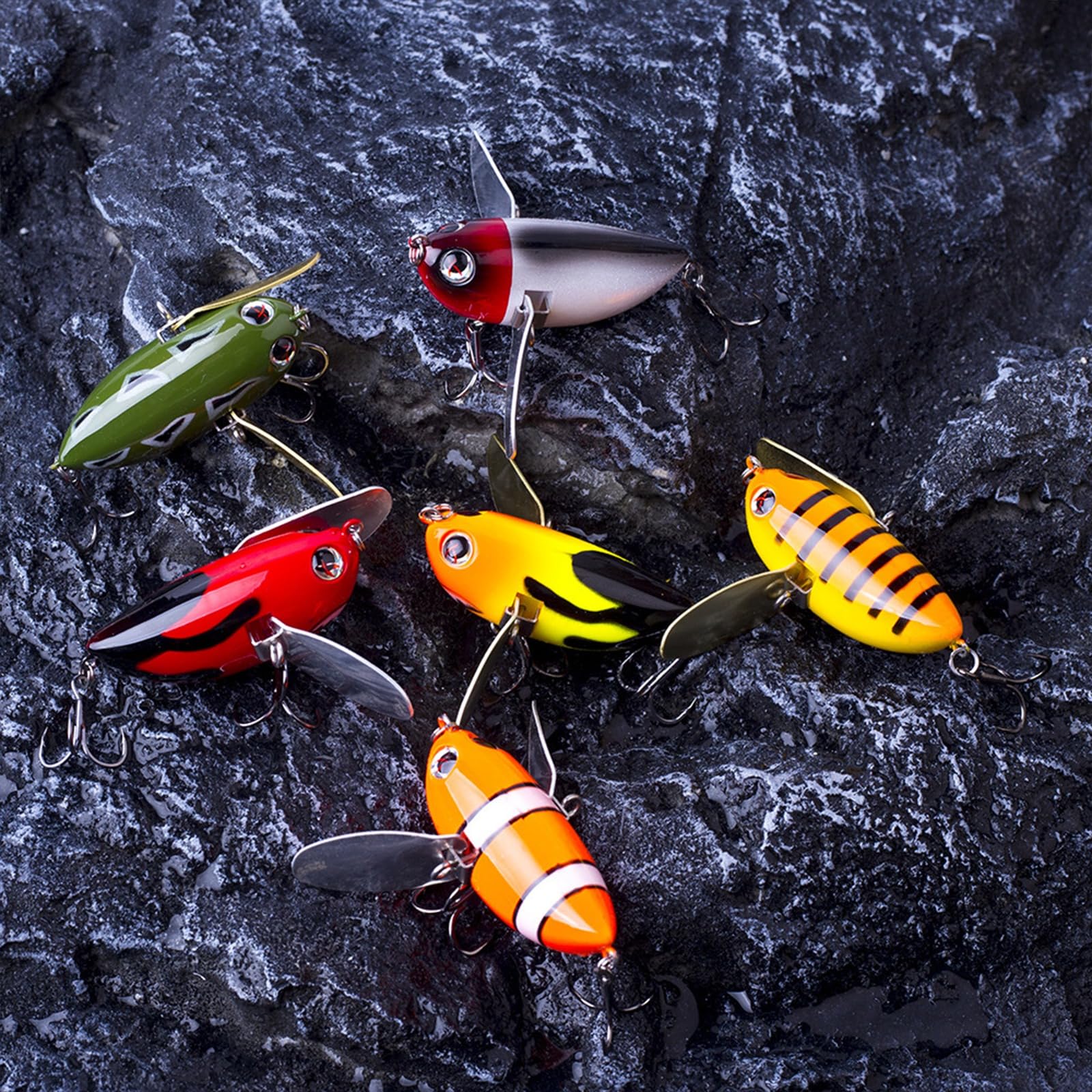 Topwater Fishing Lure Crank Baits Floating Tractor Bee Lure Set Fishing Bait kit for Bass Freshwater Saltwater