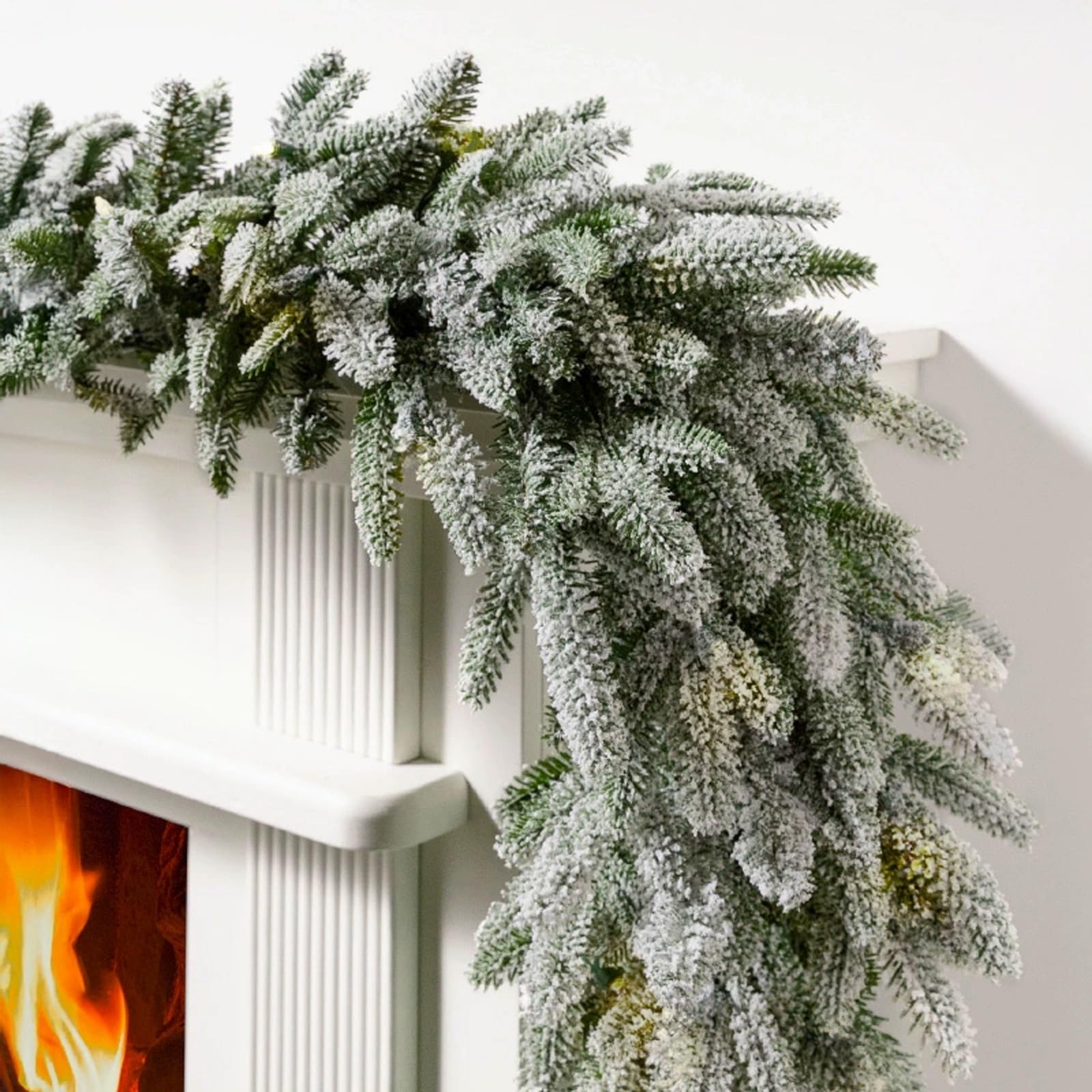 Couronne floquée de Noël artificielle verte haut de gamme sans lumière modèle Wreath B