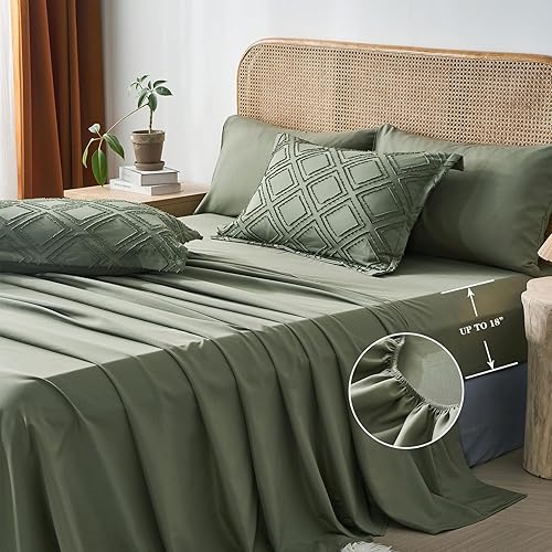 Miniatura 6 de Davulos Juego de edredón tamaño King de 7 piezas en una bolsa, juego de edredón y sábanas copetudas color verde oliva, juego de cama con textura de