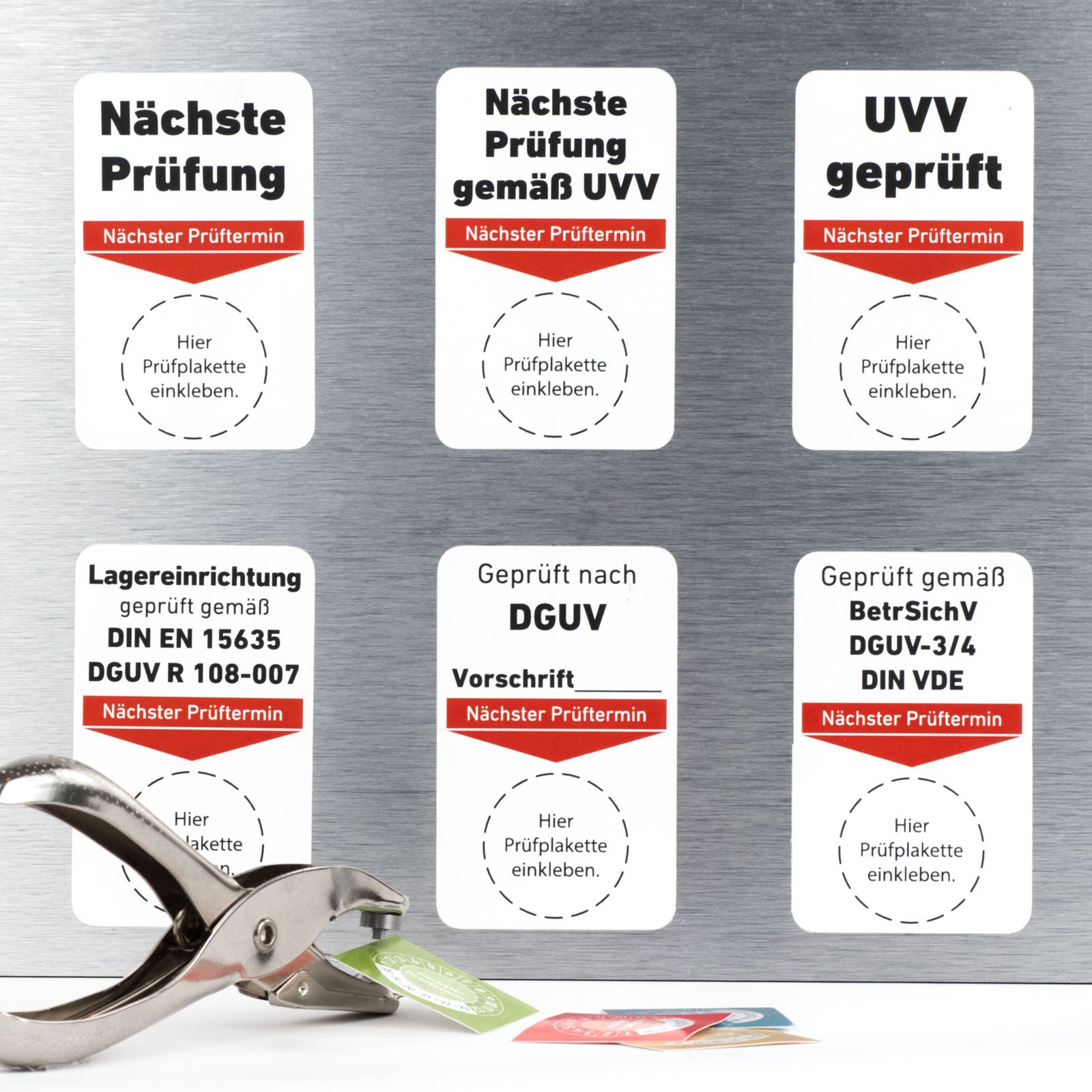 Grundplaketten für Prüfplaketten "Lagereinrichtung geprüft". Inklusive 1 gratis Lochzangen (3mm Rundloch, Kerbzange)