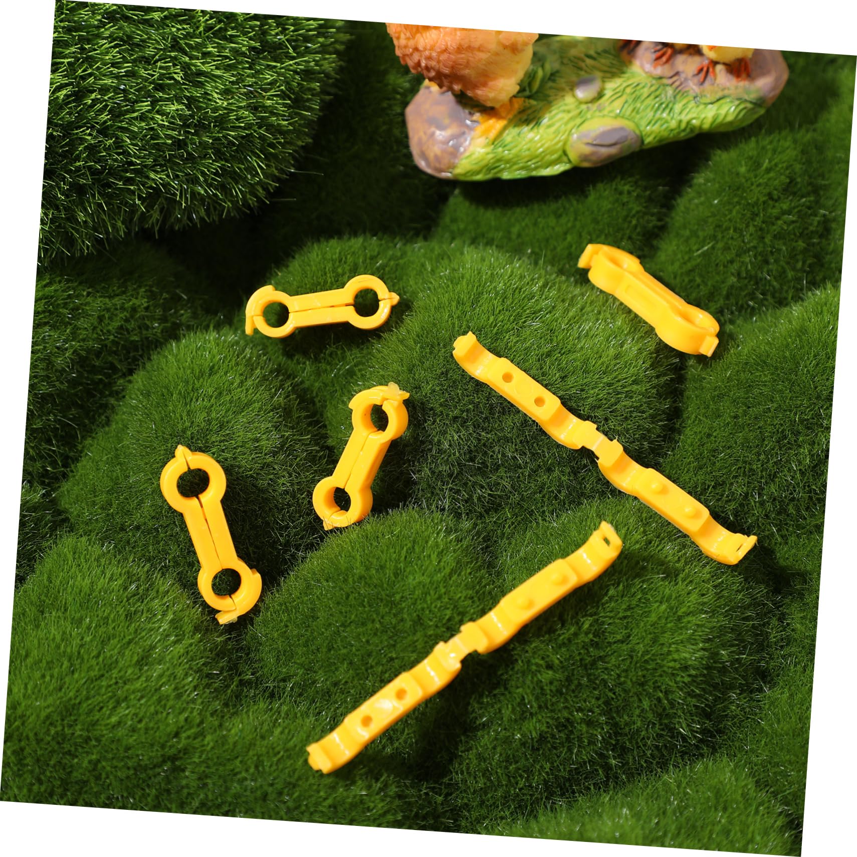 UPKOCH Corrector de Patas para Pollitos, 12 Piezas, PVC Amarillo | Ajuste Suave y Firme, Anillos Orificios de 4, 5 y 6mm, Tallas Variadas para Crías de Ave