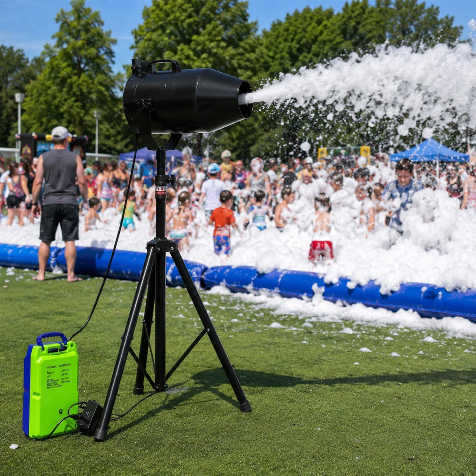 QJJML 1000w Foam Machine, Professional Party Foam Cannon Rechargeable Portable Foam Maker 20㎡ Coverage-2-3m Spray Range, Battery Powered Foam Blaster For Outdoor Events Water Parks Carnivals