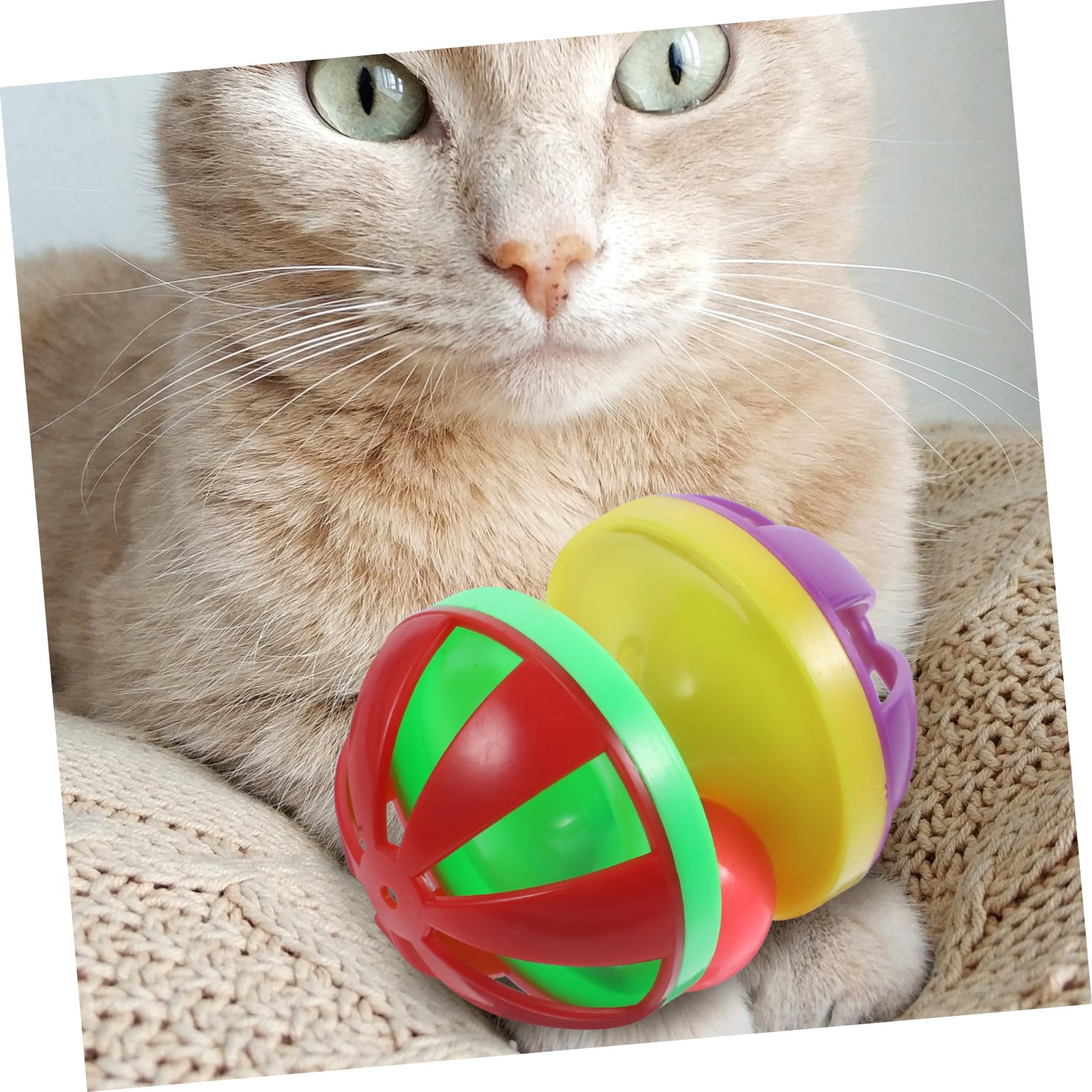 JOINPAYA 4pcs Creative Cat Bell Ball Interactive Plastic Teasing Balls for Cats and Fun Present for Pet Owners Engaging Activity Random Color