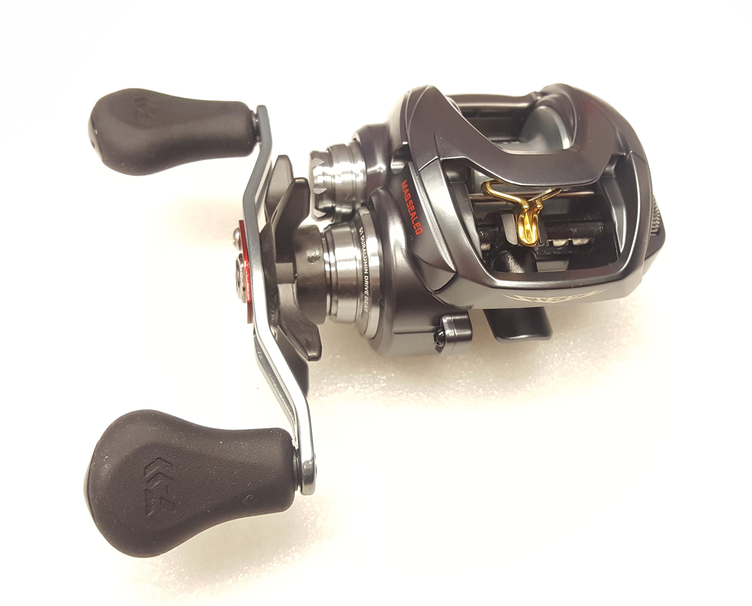 Amazon | Daiwa Steez TW A系7.1 : 1右手Baitcast釣りリール