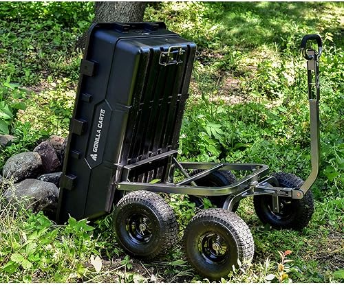 Miniatura 9 de Cargador de polivinílicio pesado Gorilla Carts con mango convertible, capacidad 1500 libras, negro.