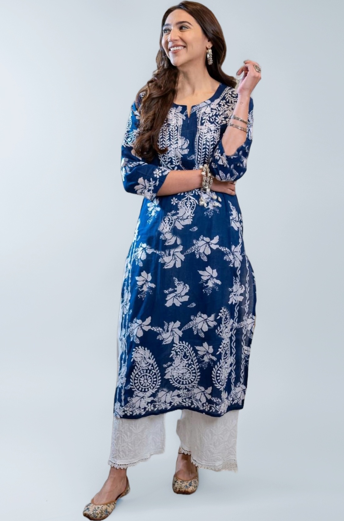 GoSriKi Women's Rayon Blend Chikankari Embroidered Straight Kurta