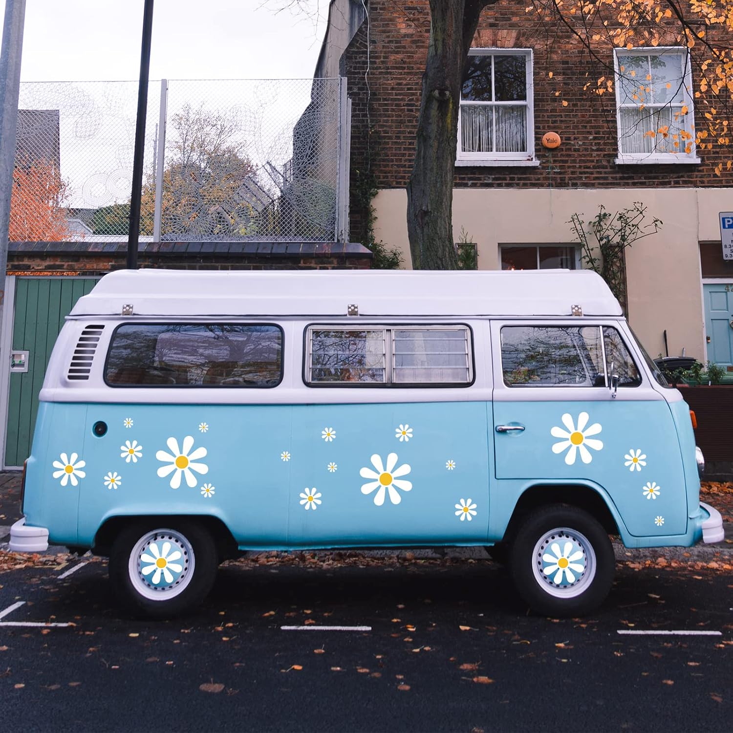 Fuutreo 12 Sheets Daisy Stickers 130 Pcs Flower Car Decals Self Adhesive Vinyl Retro Butterfly Flower Car Sticker for Bumper Mirror Window Clings Laptop Wall Decoration(Single Color,Daisy) - Image 5