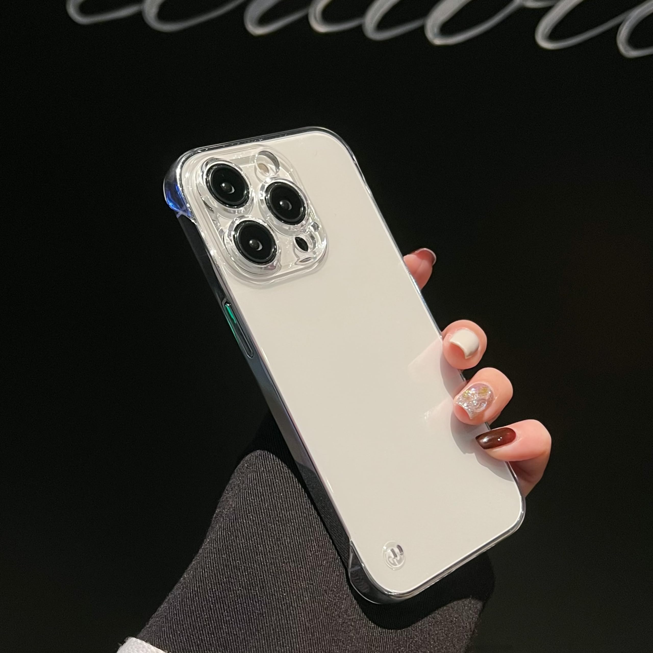 Amazon.co.jp: GOKIKASIYI iPhone 15用ケース [黄ばみなし] 超薄型 耐
