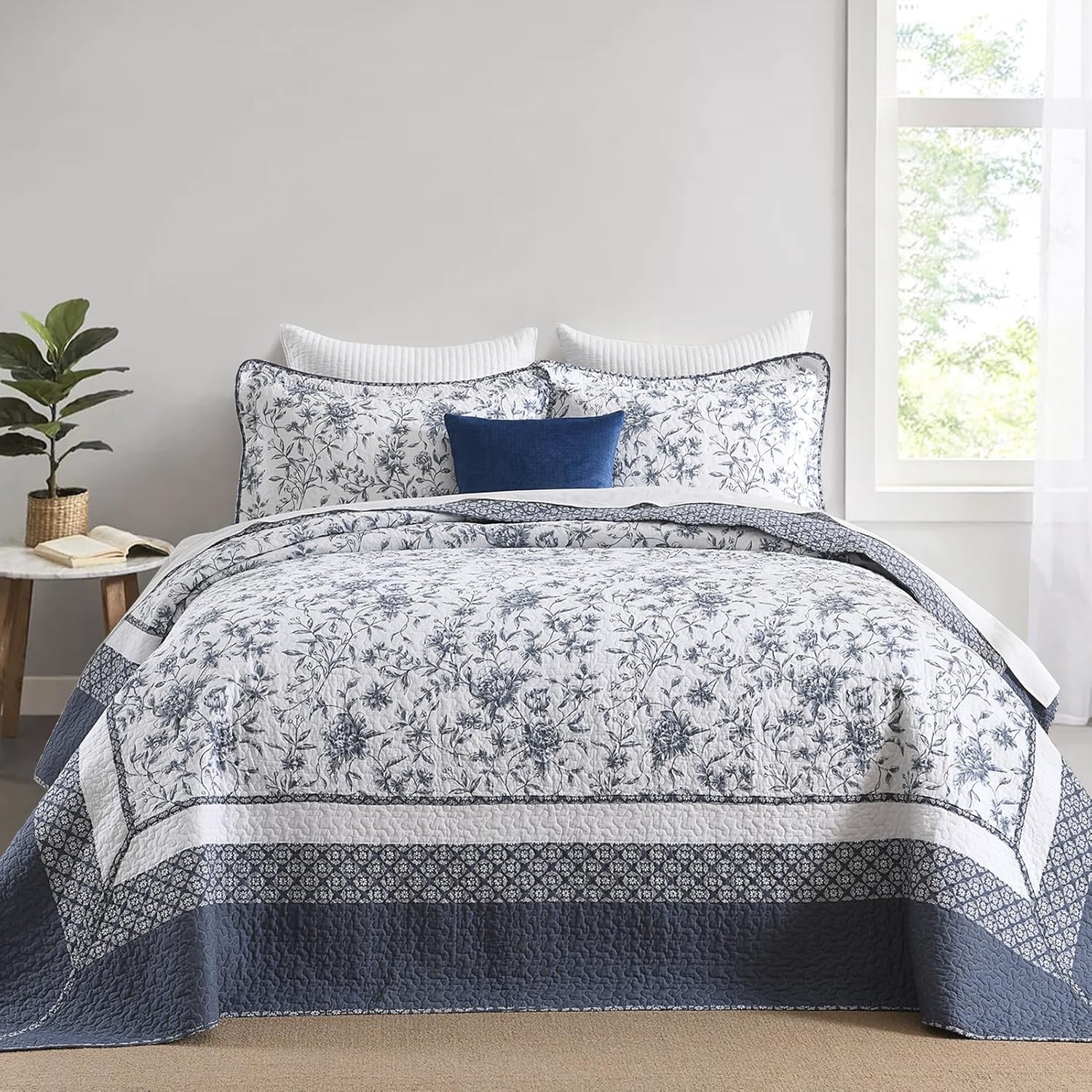 Oversized King Bedspreads 128"x120", 100% Cotton Floral California King Quilt Extra Large Coverlet, Lightweight Farmhouse Quilted Bedding Set 3 Piece, Blue/White