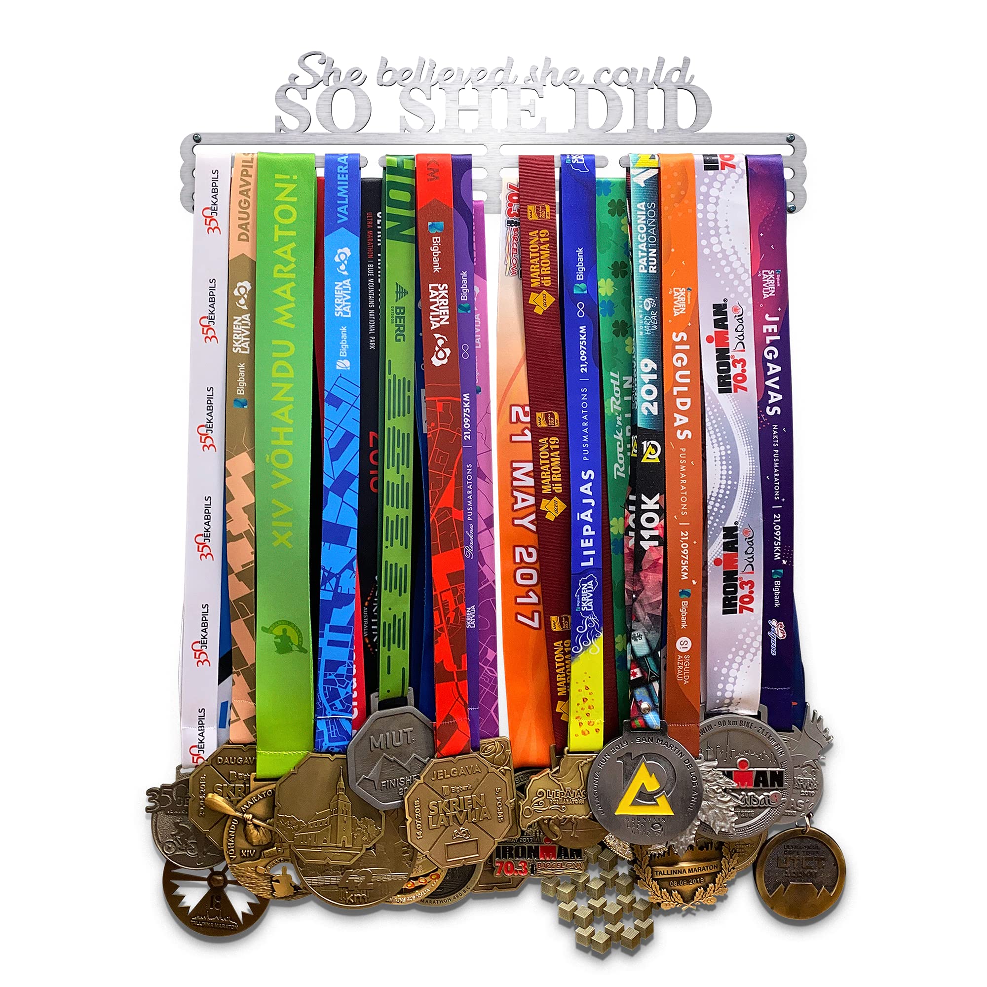 She Believed She Could So She Did Sport Wieszak ekspozycyjny | Medal ze stali nierdzewnej | do 48 medali