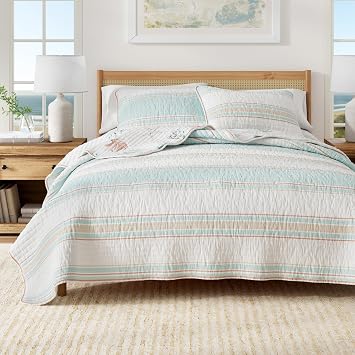 Great Bay Home Coastal Cotton Quilt Set - 2-Piece Twin/Twin XL Size Nautical Bedding Set - Lightweight, All-Season, Reversible Bedspread Flag Stripe/Kelp Breeze